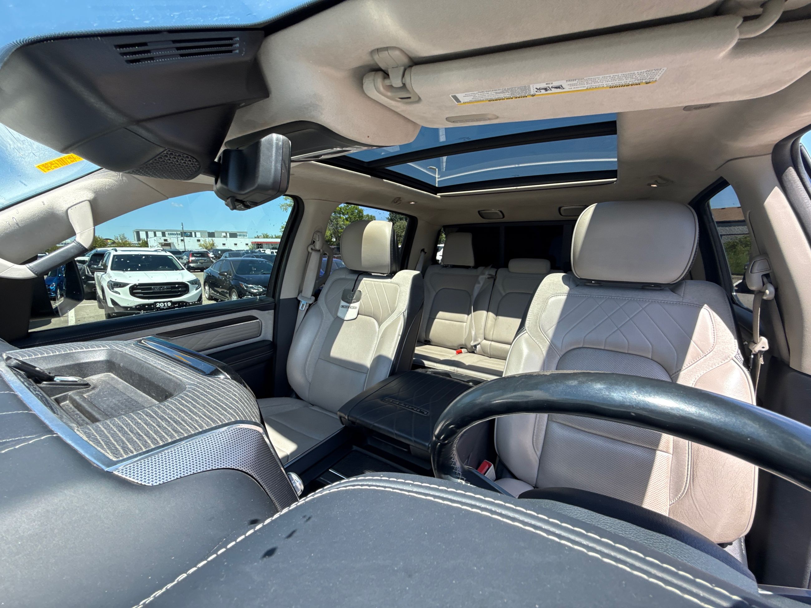 2023 Ram RAM 1500 Crew Cab 4x4 (DT)