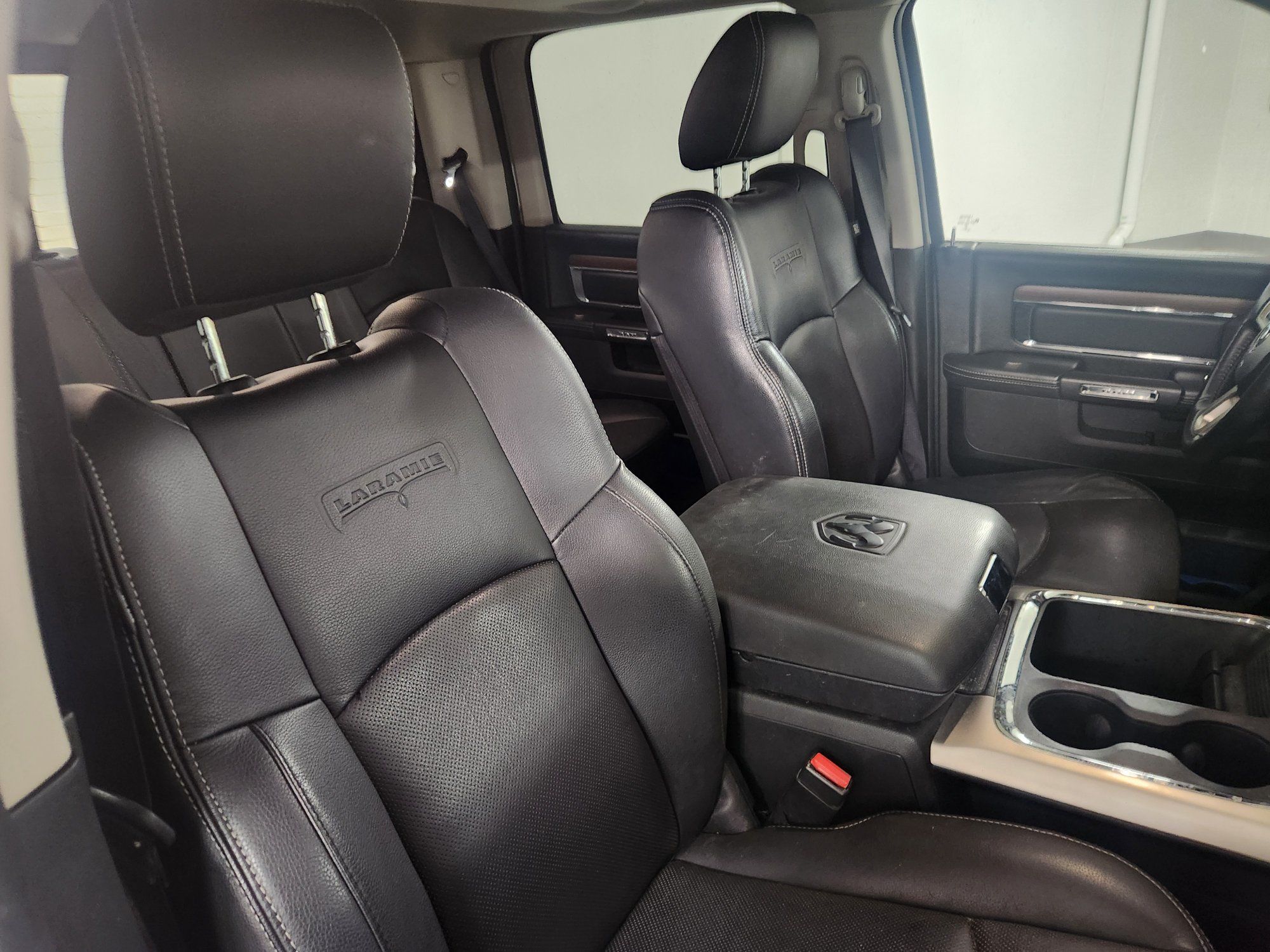 2017 Ram 1500 Crew Cab 4x4 in Vancouver, British Columbia
