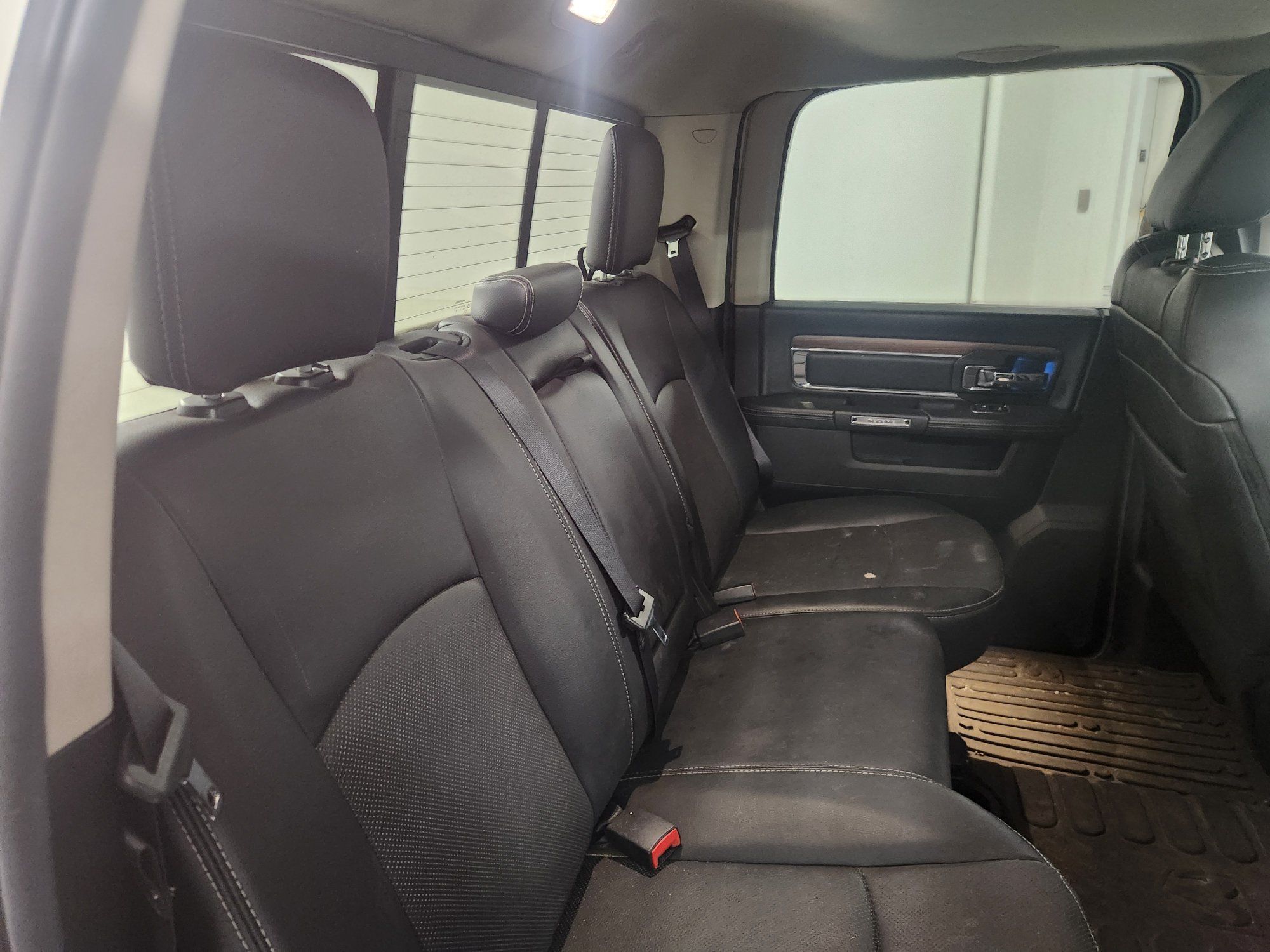 2017 Ram 1500 Crew Cab 4x4 in Vancouver, British Columbia