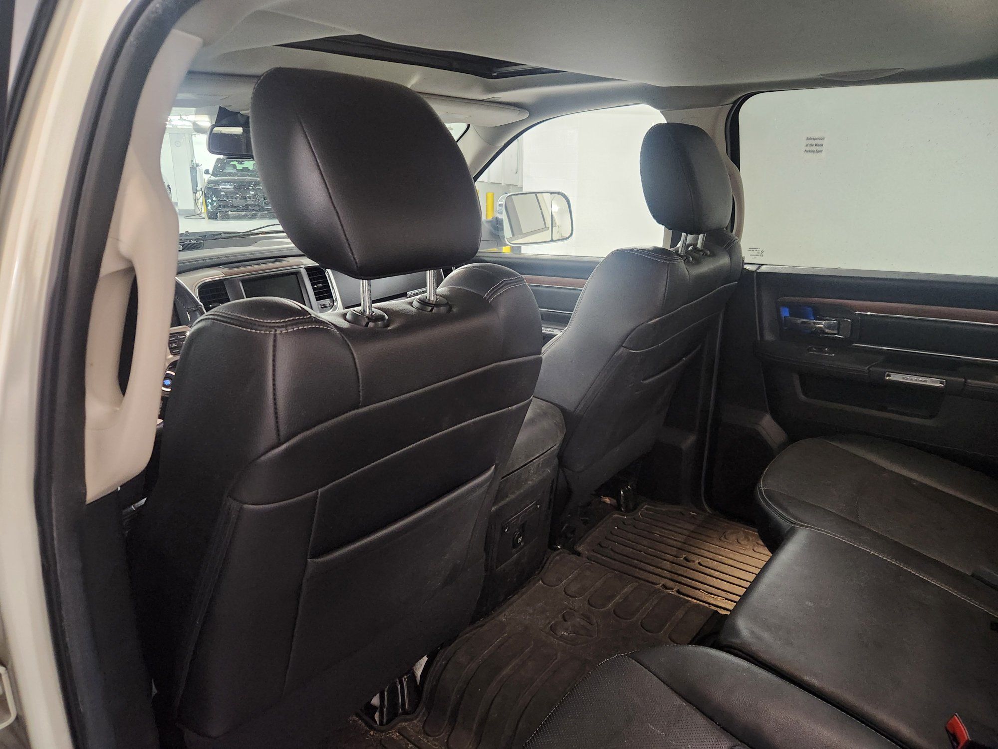 2017 Ram 1500 Crew Cab 4x4 in Vancouver, British Columbia