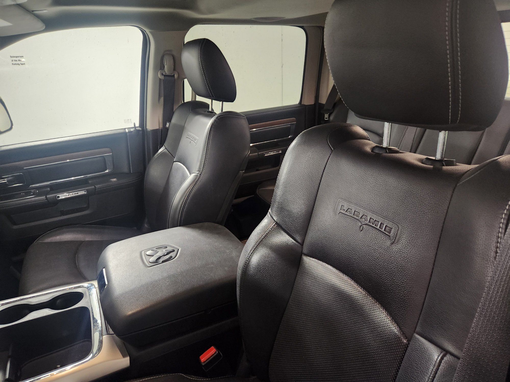 2017 Ram 1500 Crew Cab 4x4 in Vancouver, British Columbia