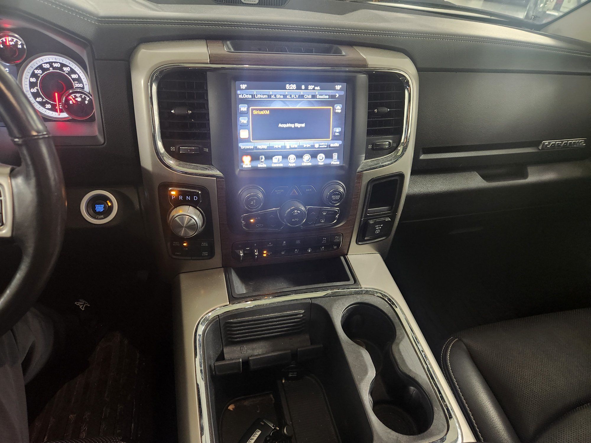 2017 Ram 1500 Crew Cab 4x4 in Vancouver, British Columbia