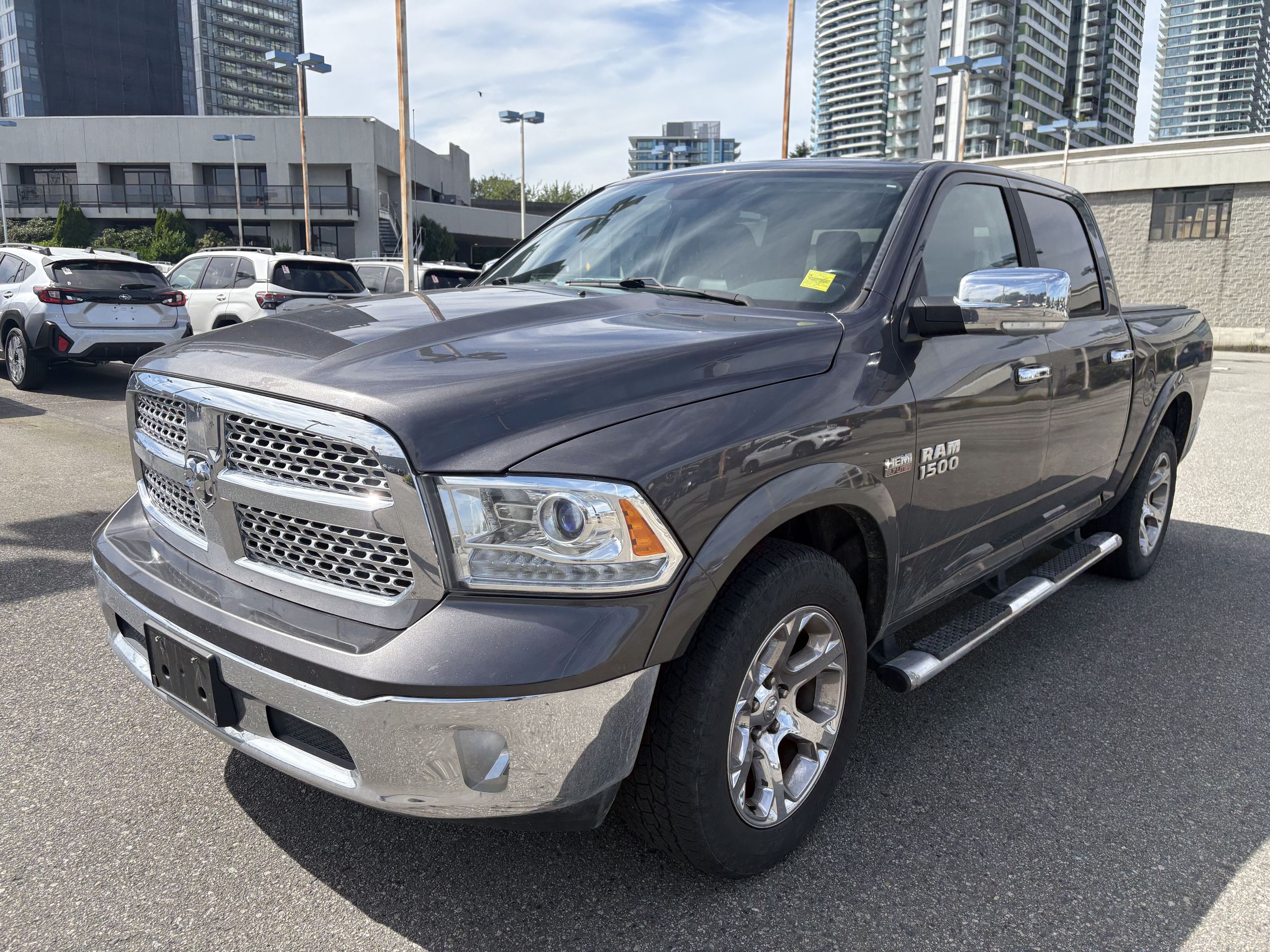 2017 Ram 1500 Crew Cab 4x4 in Vancouver, British Columbia