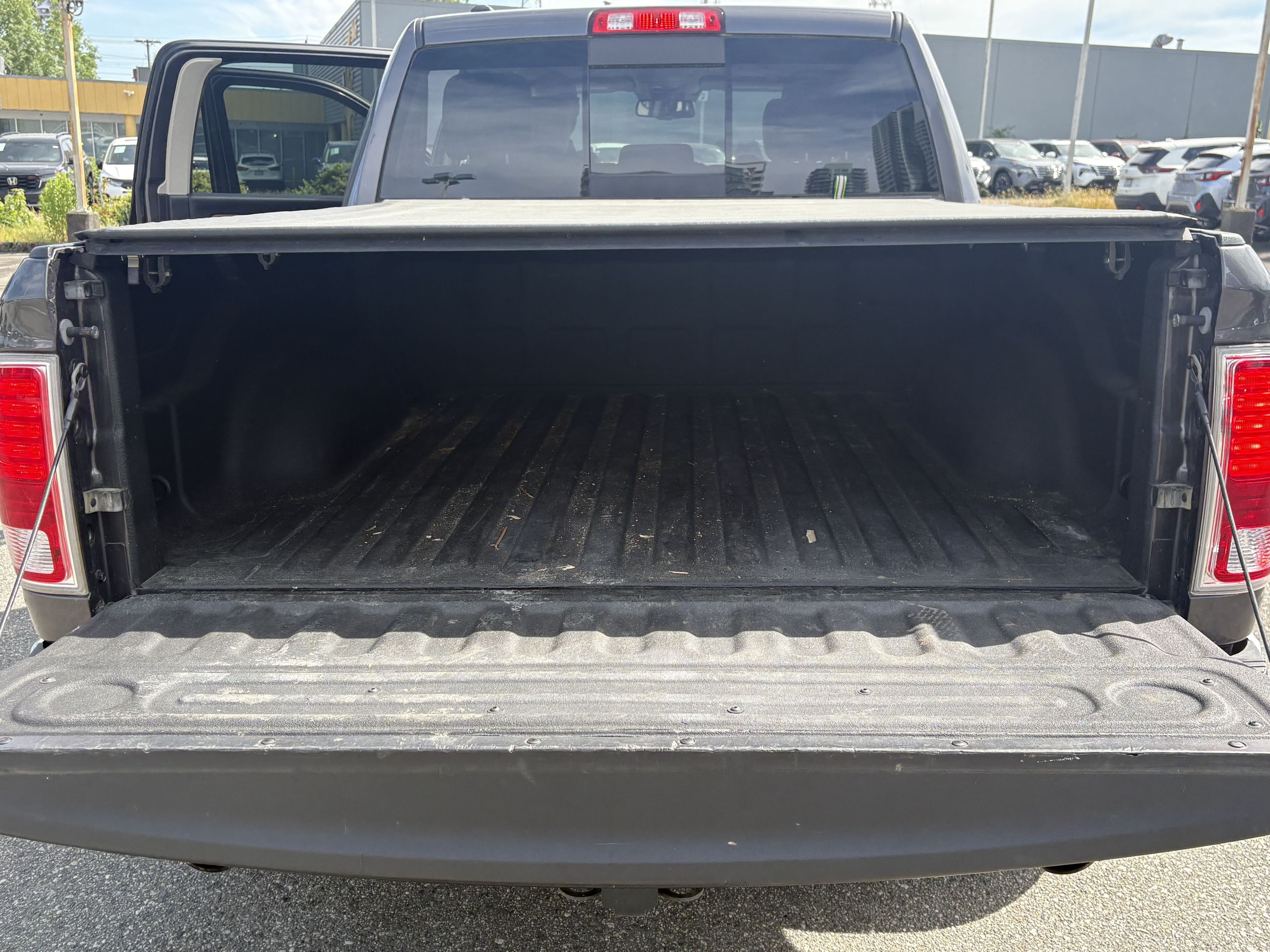 2017 Ram 1500 Crew Cab 4x4 in Vancouver, British Columbia