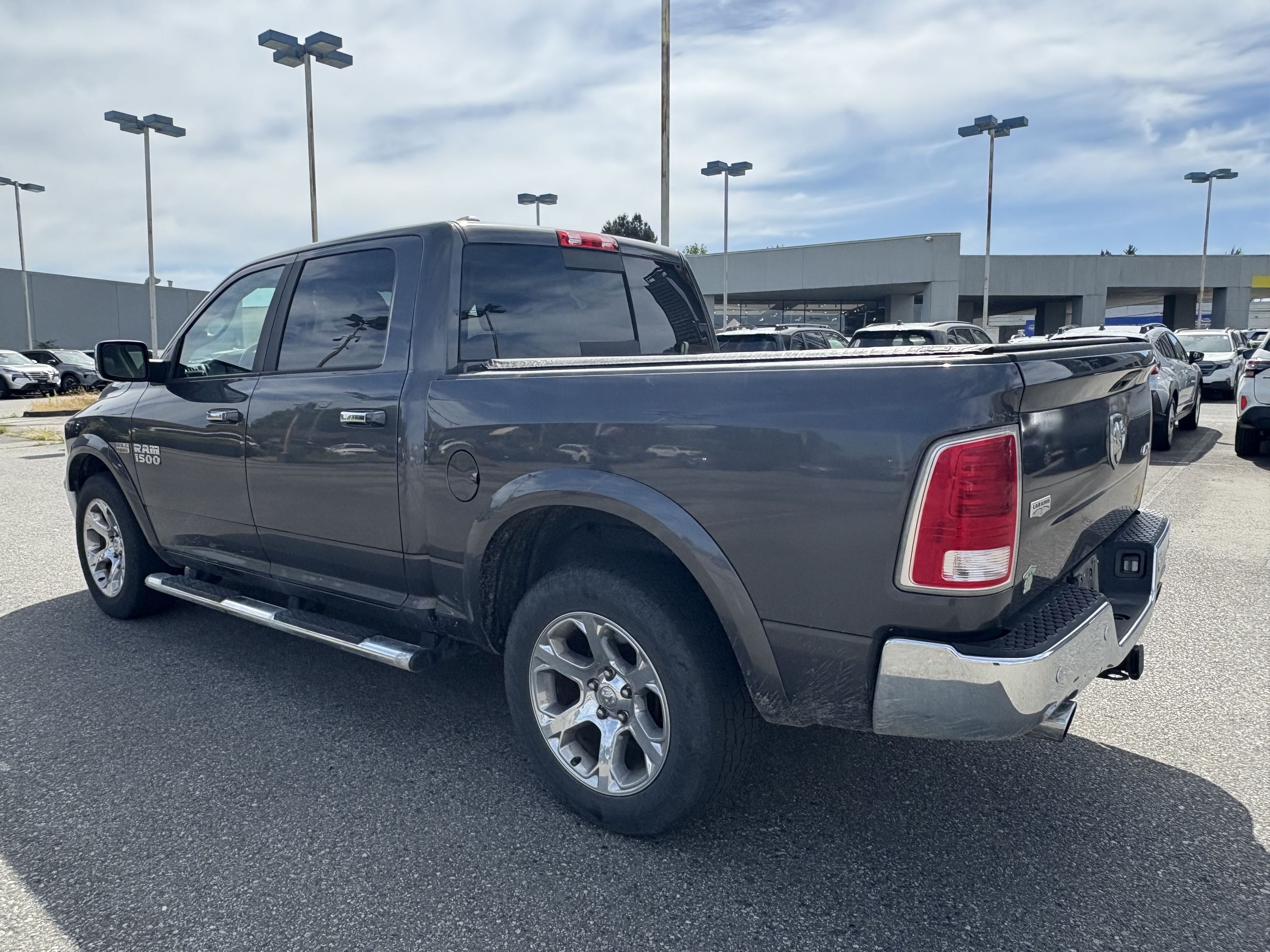 2017 Ram 1500 Crew Cab 4x4 in Vancouver, British Columbia