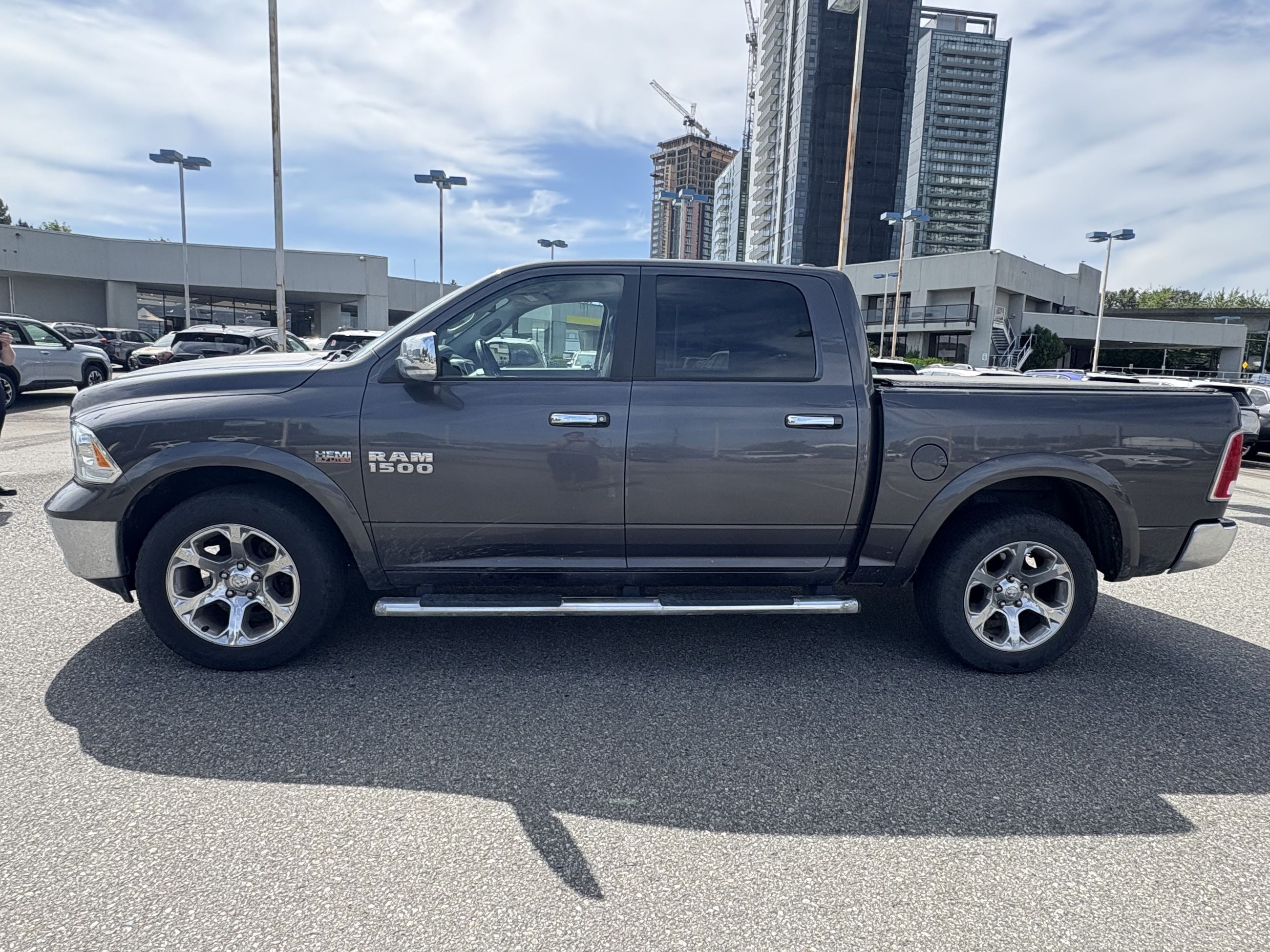 2017 Ram 1500 Crew Cab 4x4 in Vancouver, British Columbia