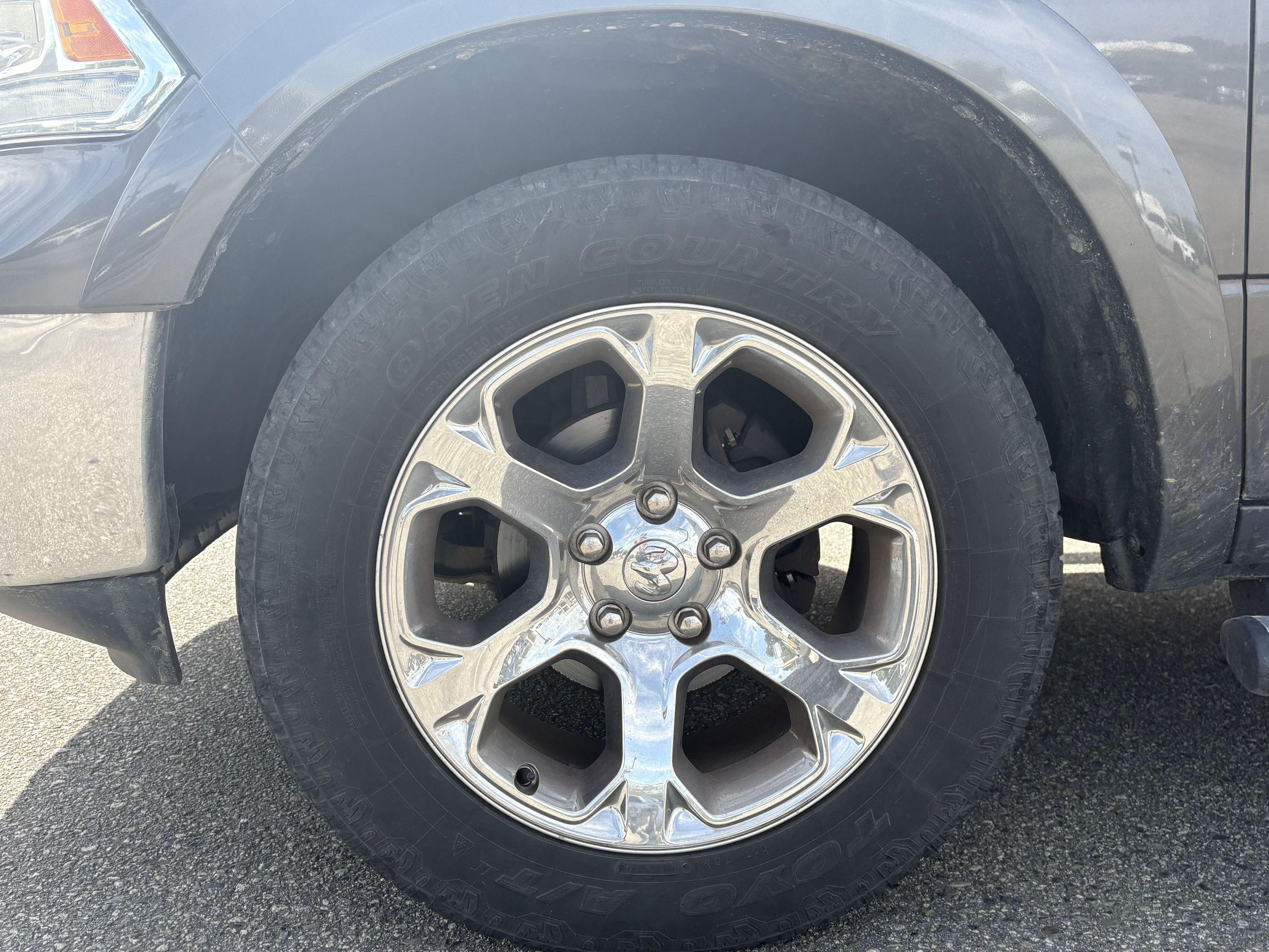 2017 Ram 1500 Crew Cab 4x4 in Vancouver, British Columbia