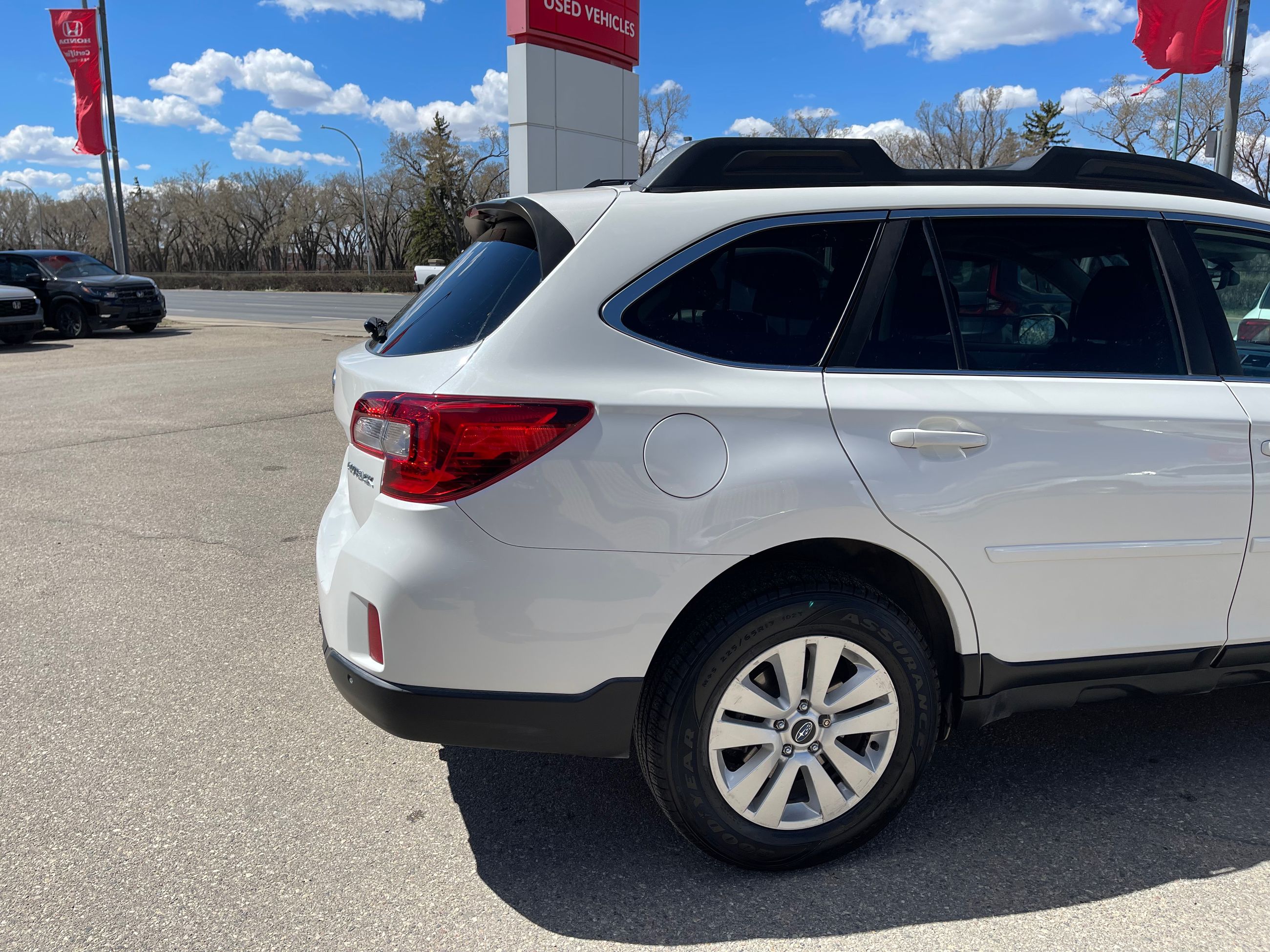 Regina Honda | 2017 Subaru Outback 2.5i Touring w/ Technology at | #320140A
