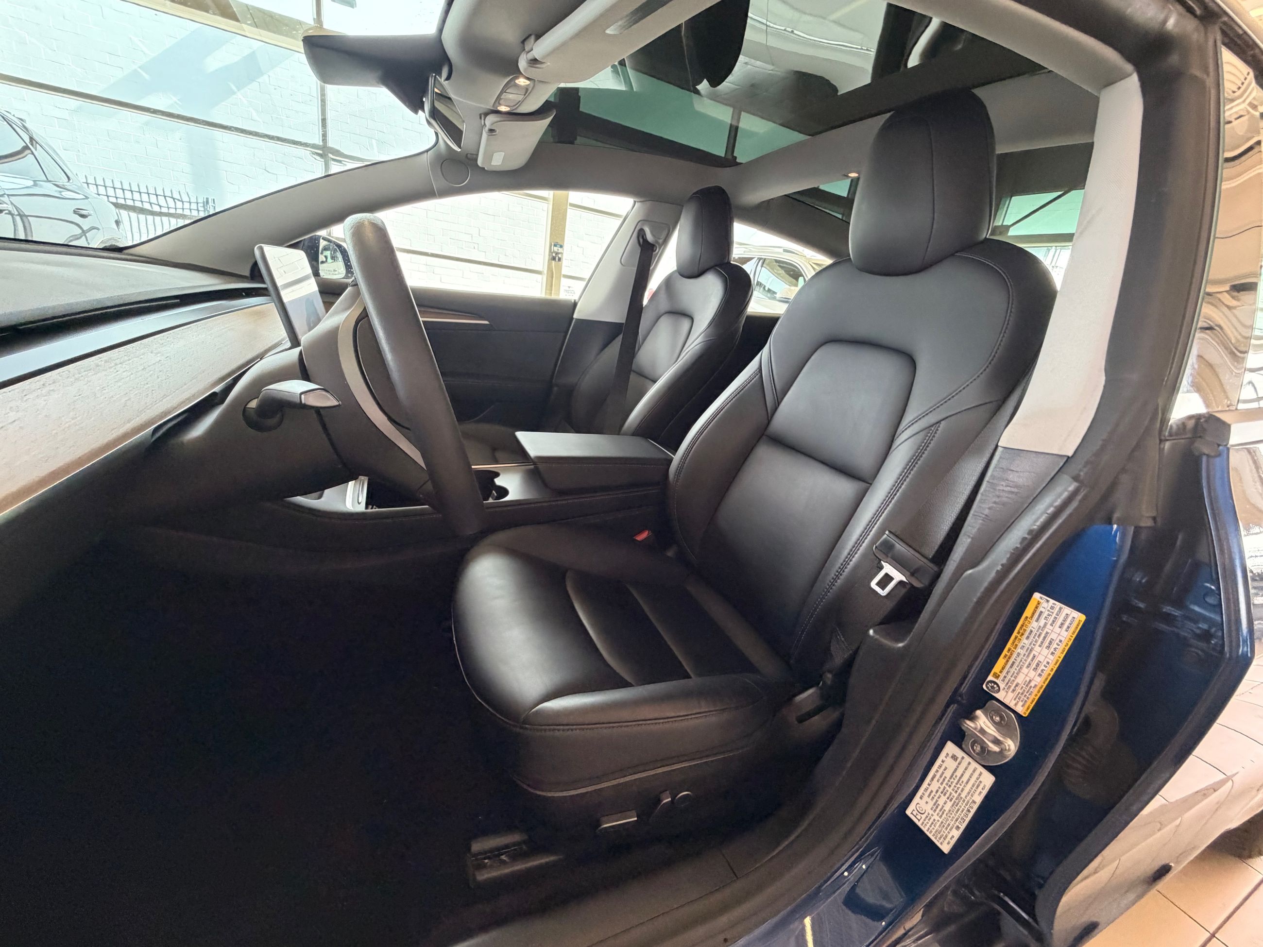 Voxcar TESLA Model 3 SEDAN in , VANCOUVER