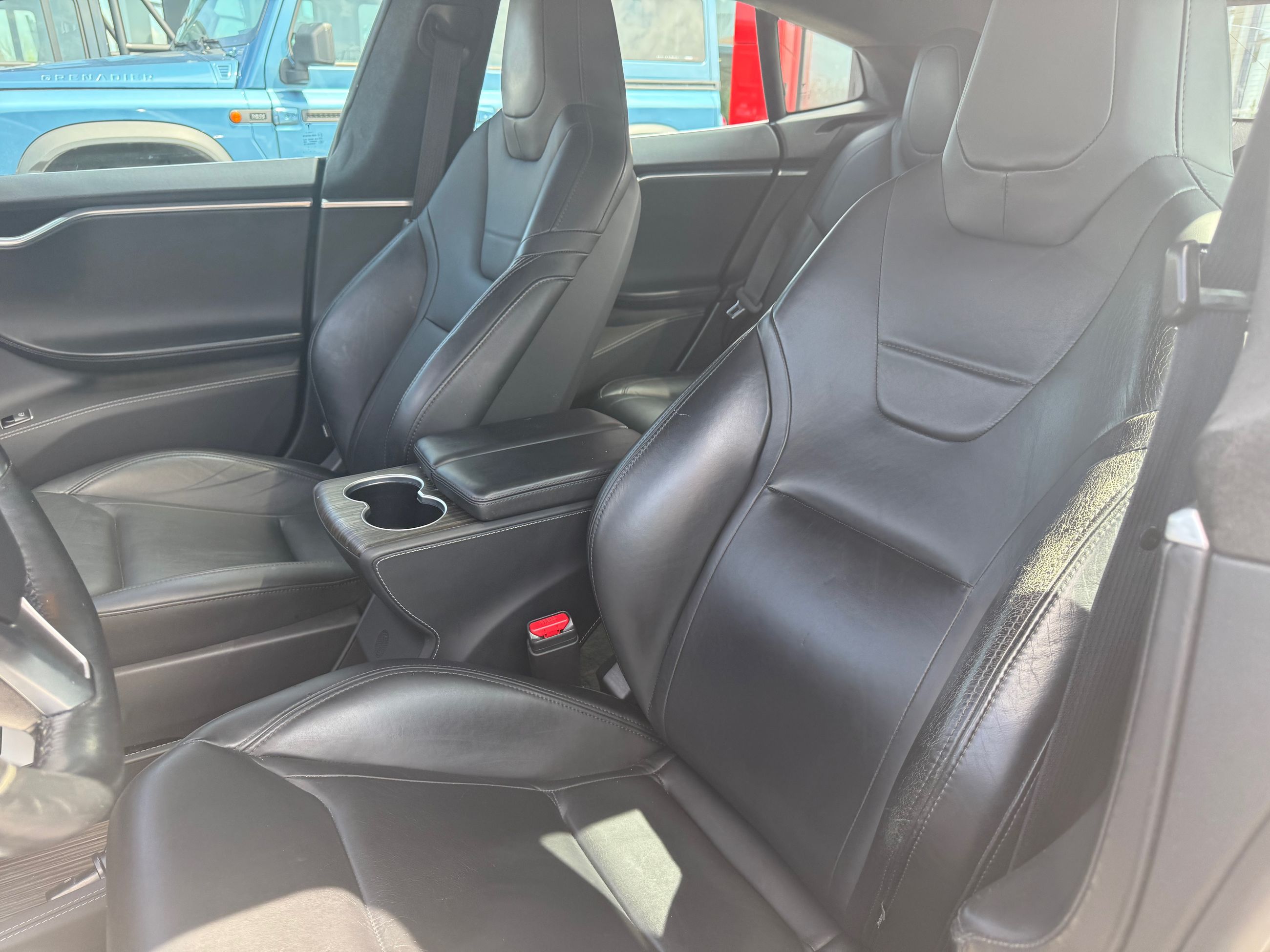 2015 Tesla Model S in Mississauga, Ontario