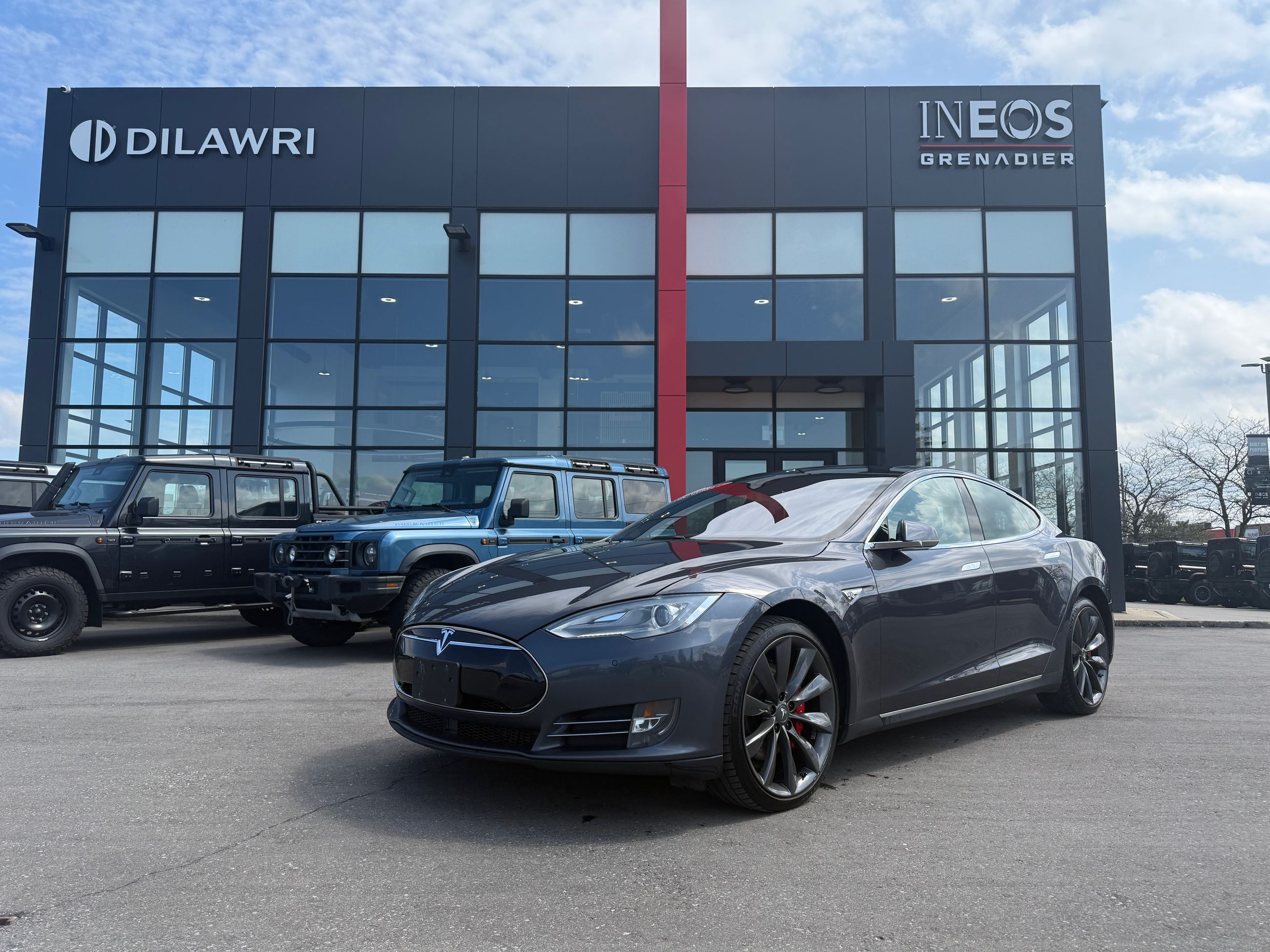 2015 Tesla Model S in Mississauga, Ontario