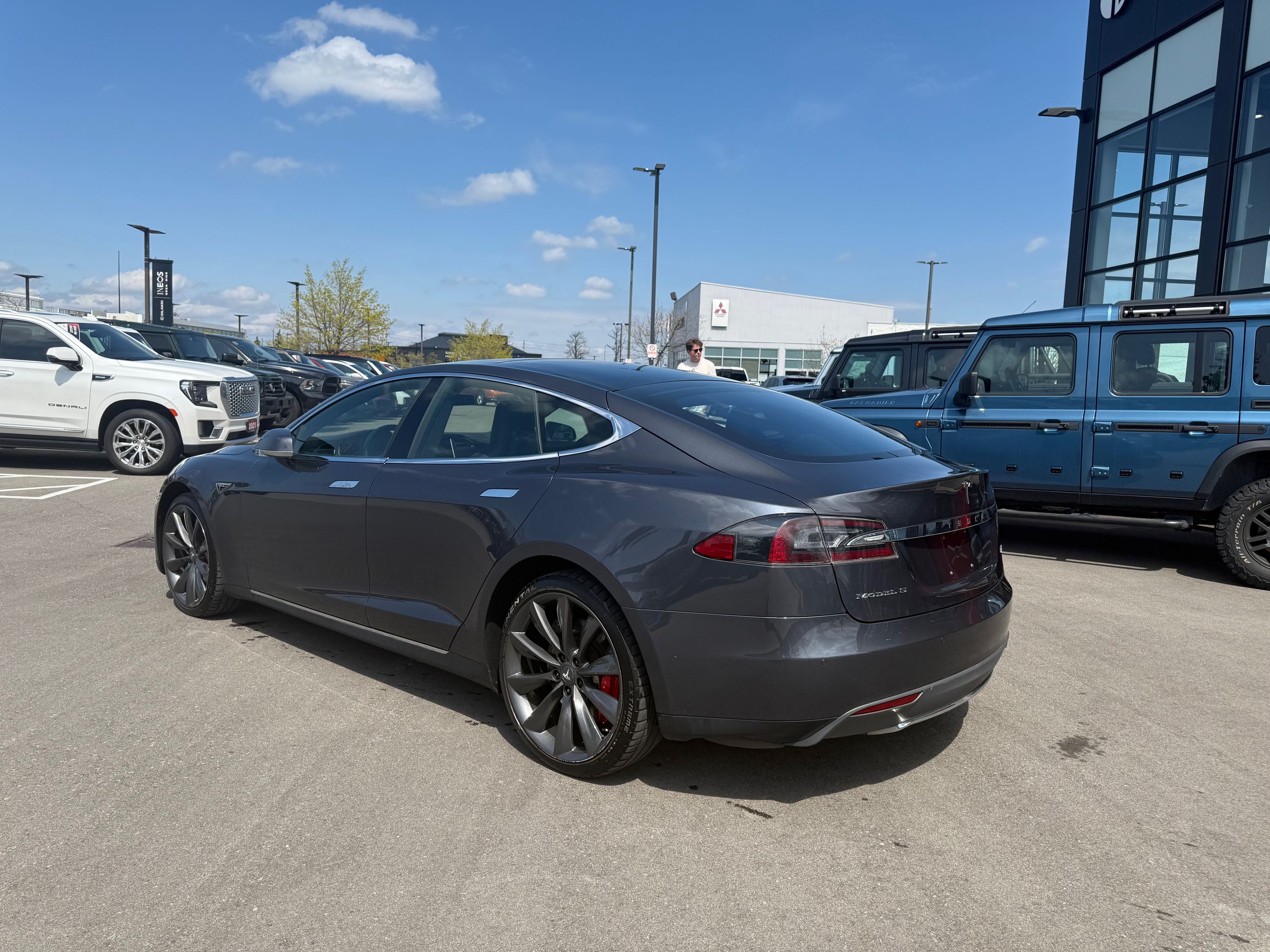 2015 Tesla Model S in Mississauga, Ontario