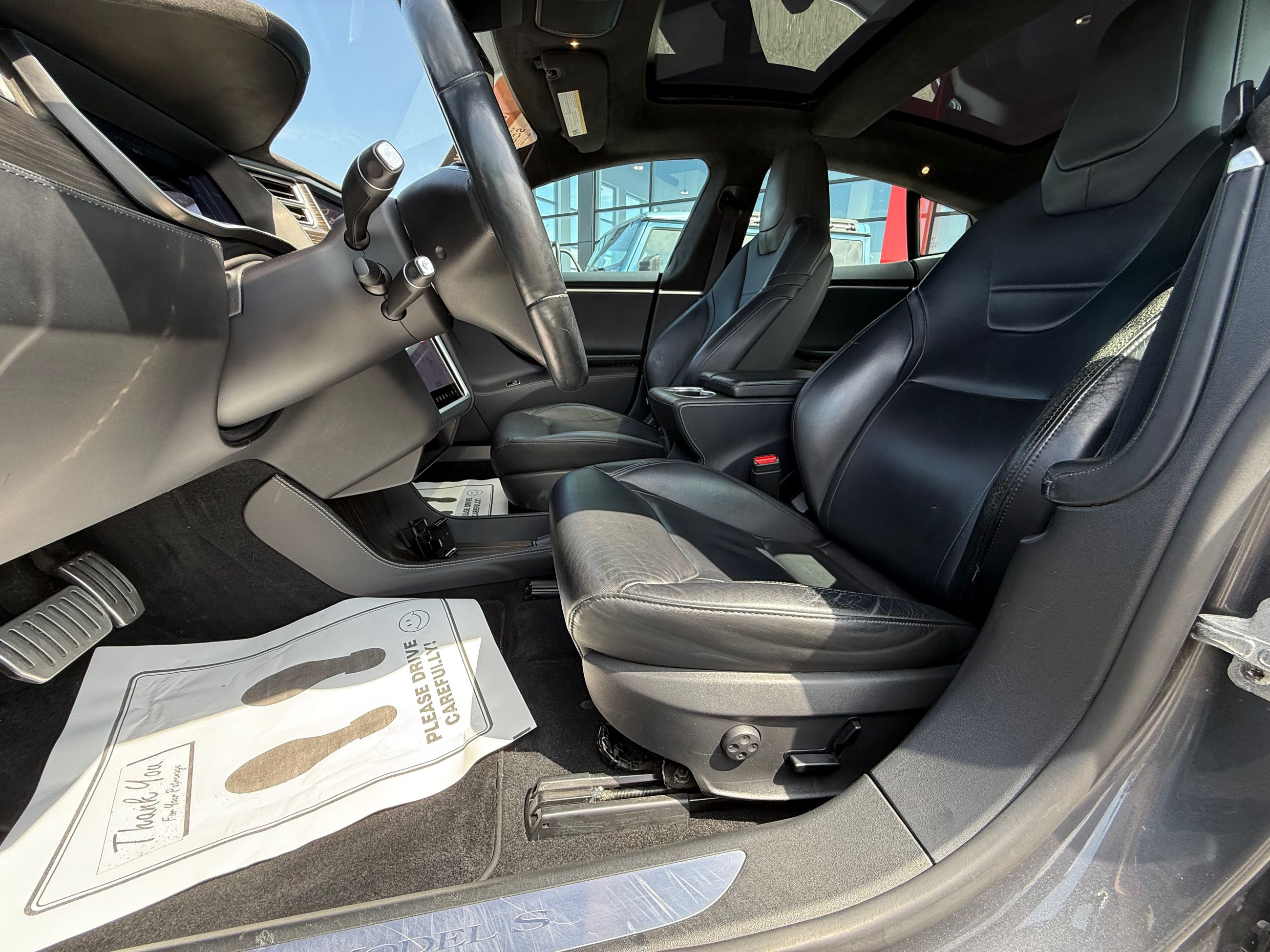 2015 Tesla Model S in Mississauga, Ontario