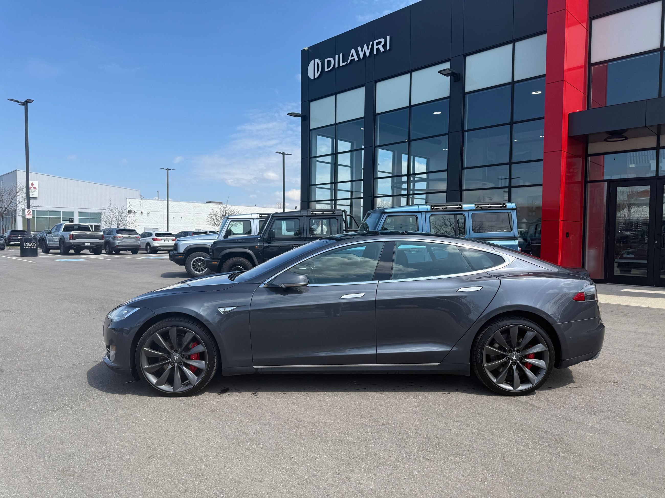2015 Tesla Model S in Mississauga, Ontario