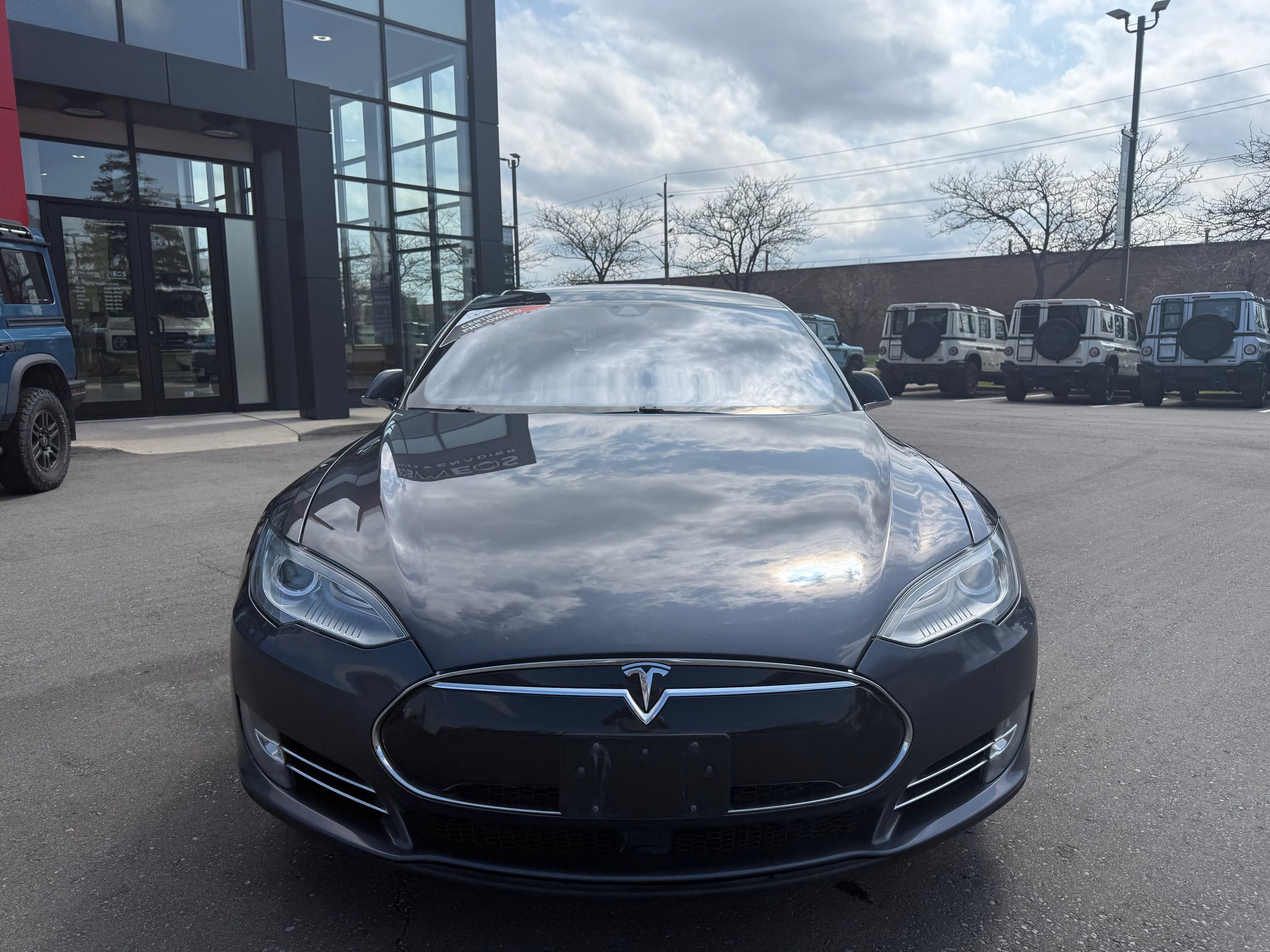 2015 Tesla Model S in Mississauga, Ontario