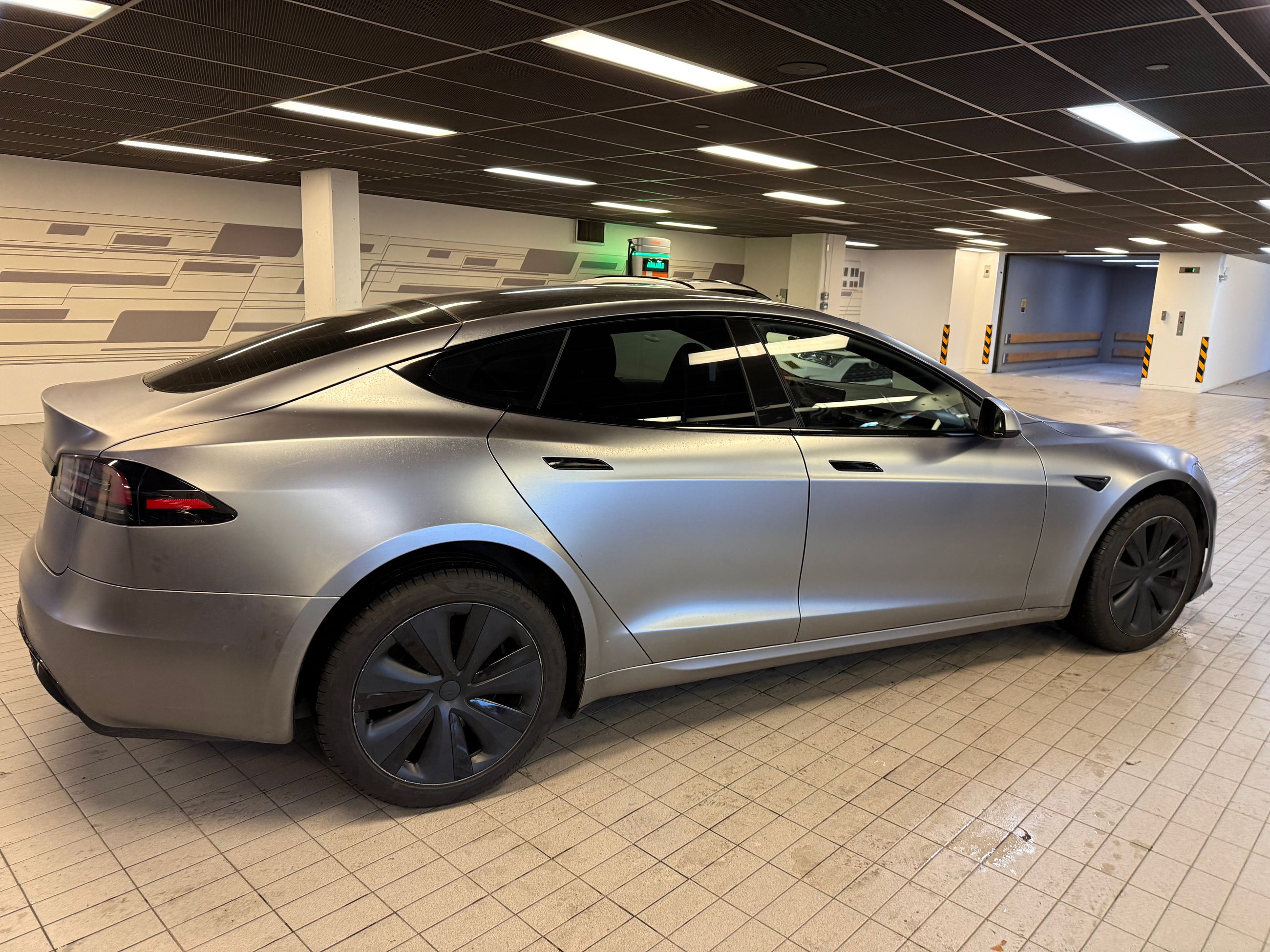 Tesla Model S  2022 à Vancouver, Colombie-Britannique