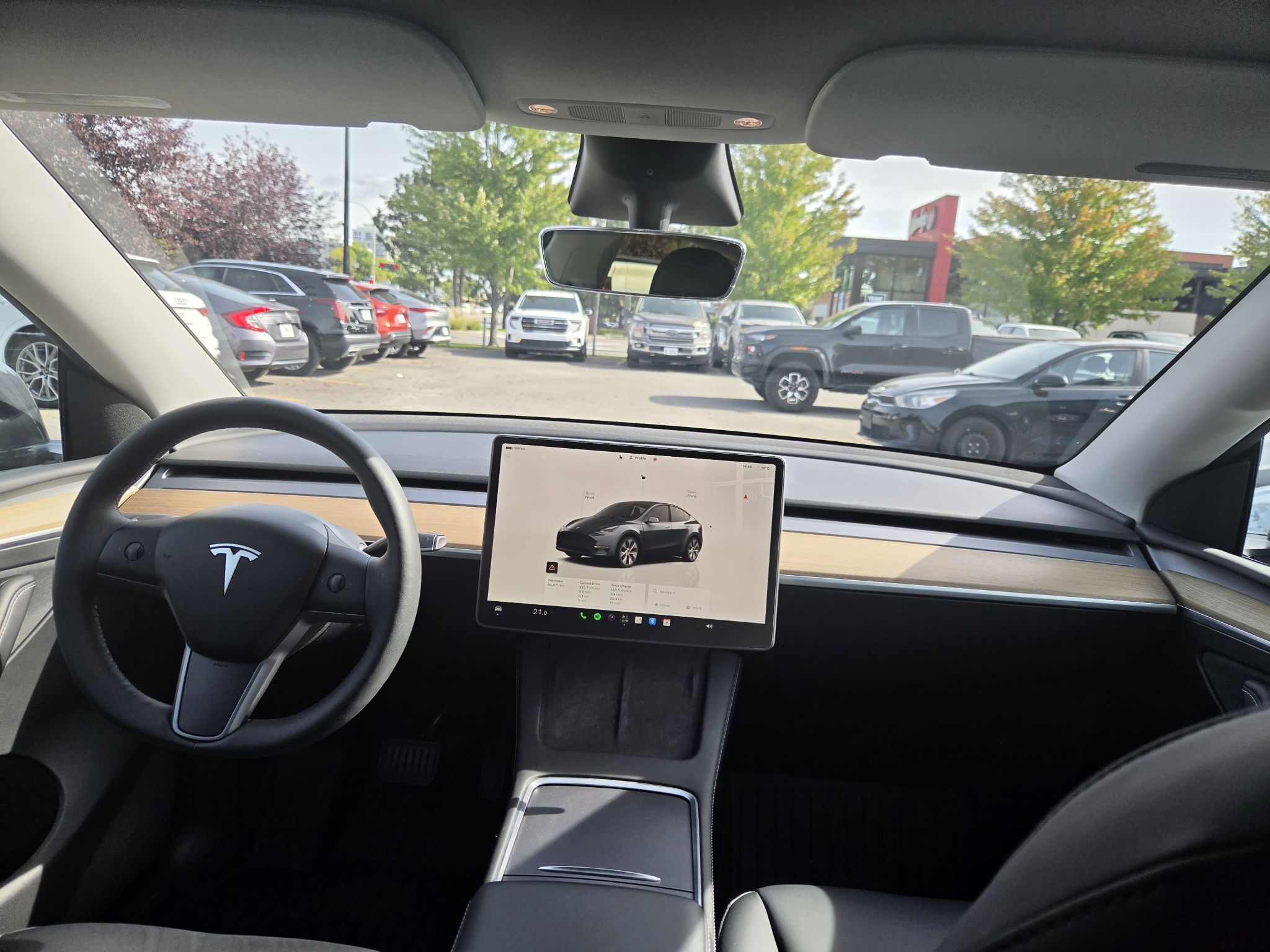 Tesla Model Y  2023
