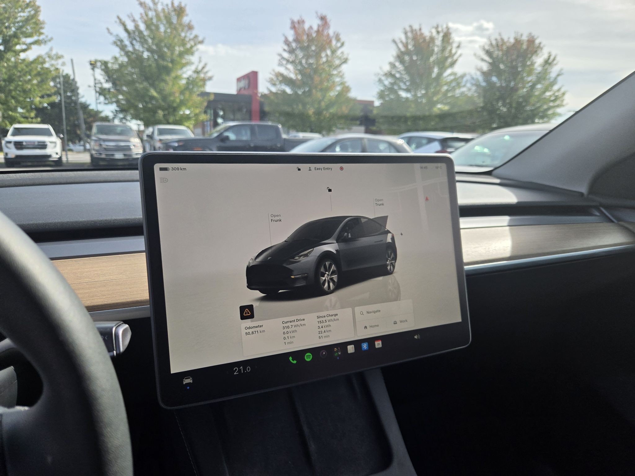 Tesla Model Y  2023