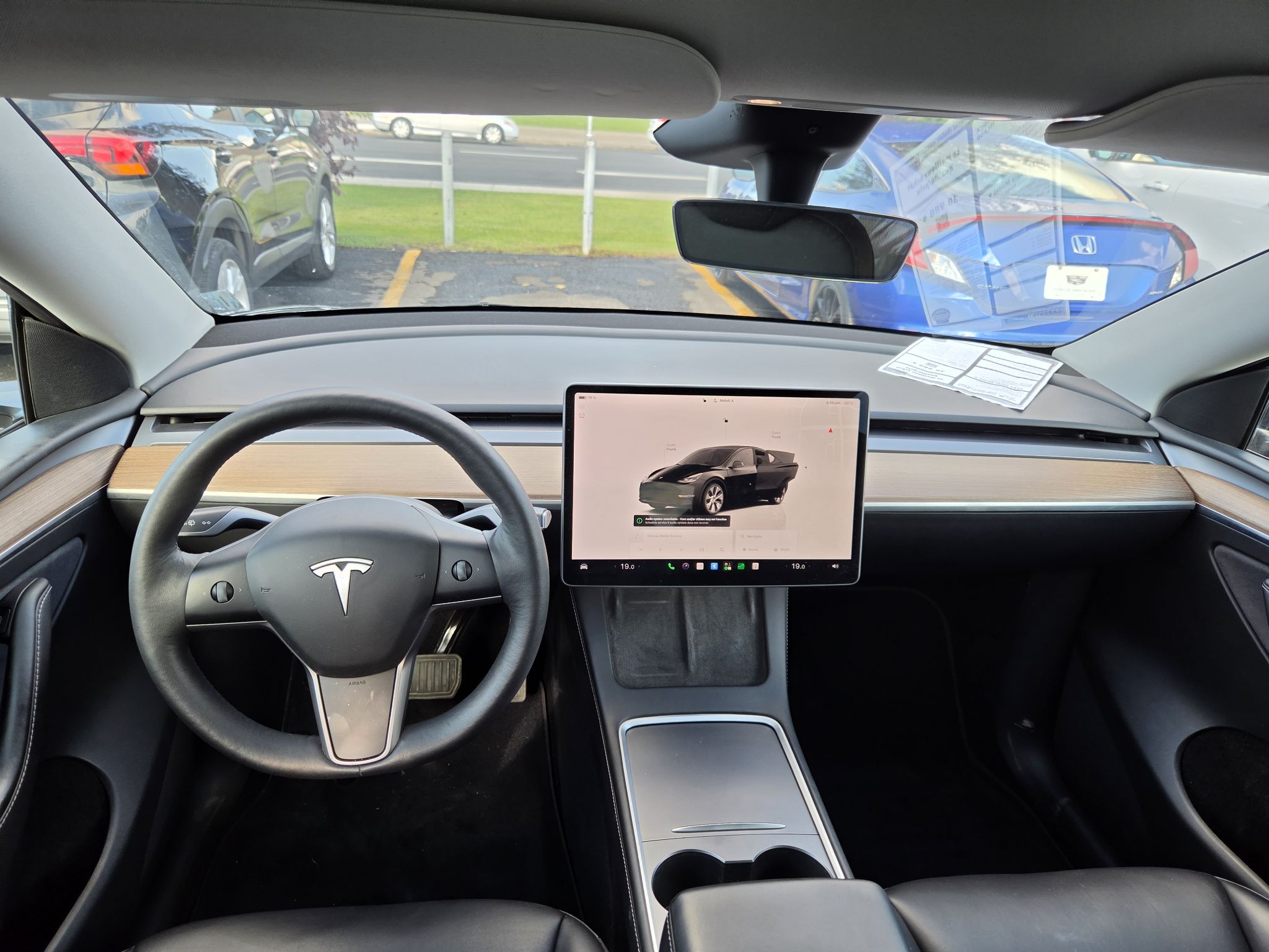 Tesla Model Y  2024 à Dollard-des-Ormeaux, Québec
