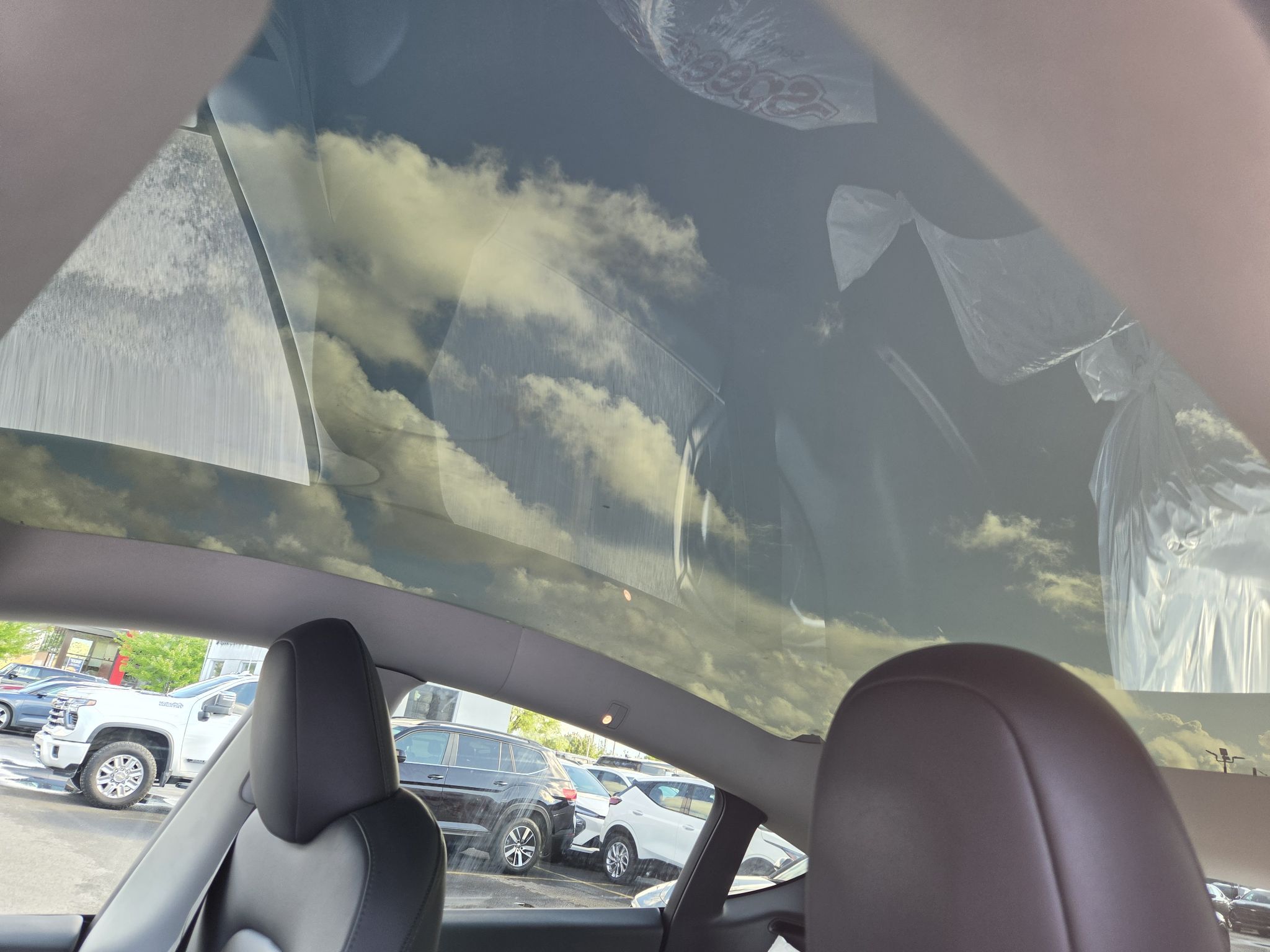 Tesla Model Y  2024 à Dollard-des-Ormeaux, Québec