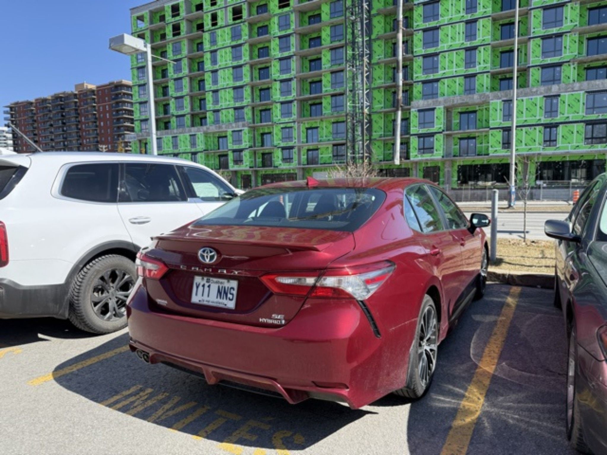 2018 Toyota Camry Hybrid in Laval, Quebec