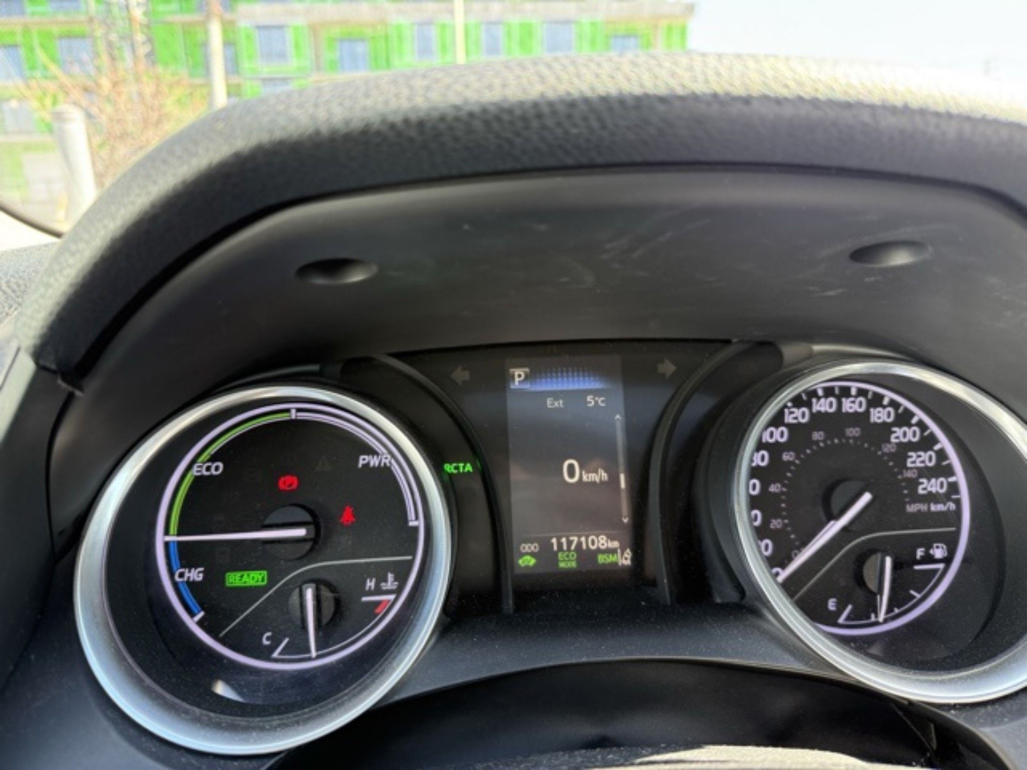 2018 Toyota Camry Hybrid in Laval, Quebec