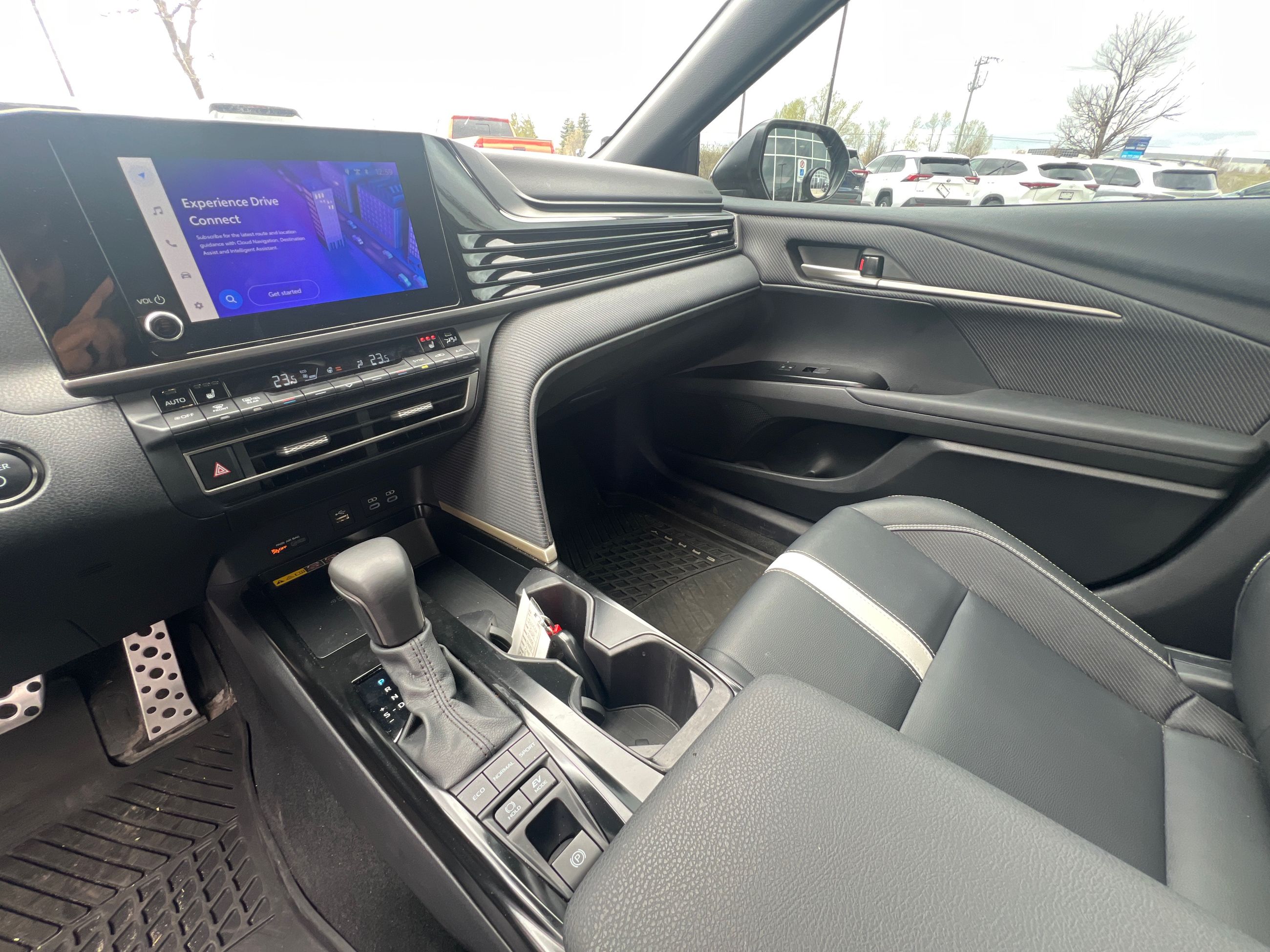 2025 Toyota Camry Hybrid in Bolton, Ontario