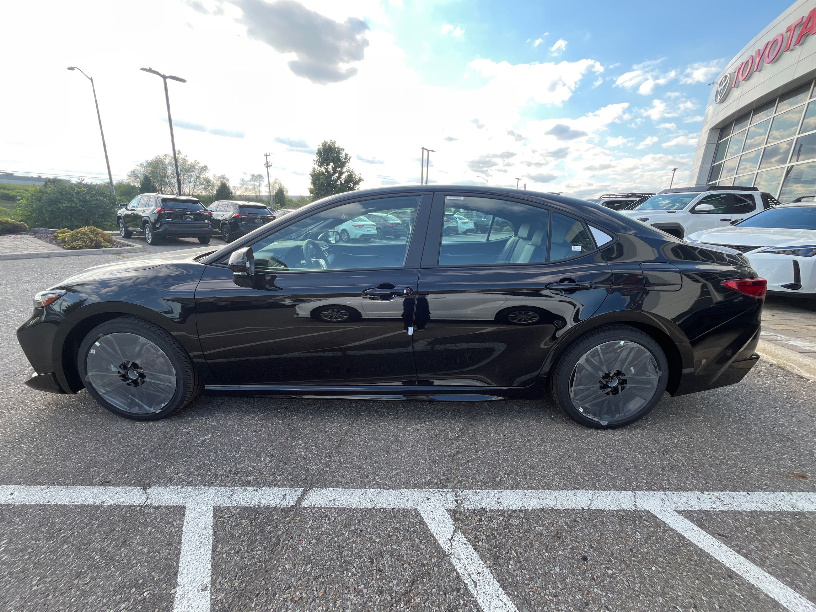 Toyota Camry Hybrid  2025 à Bolton, Ontario