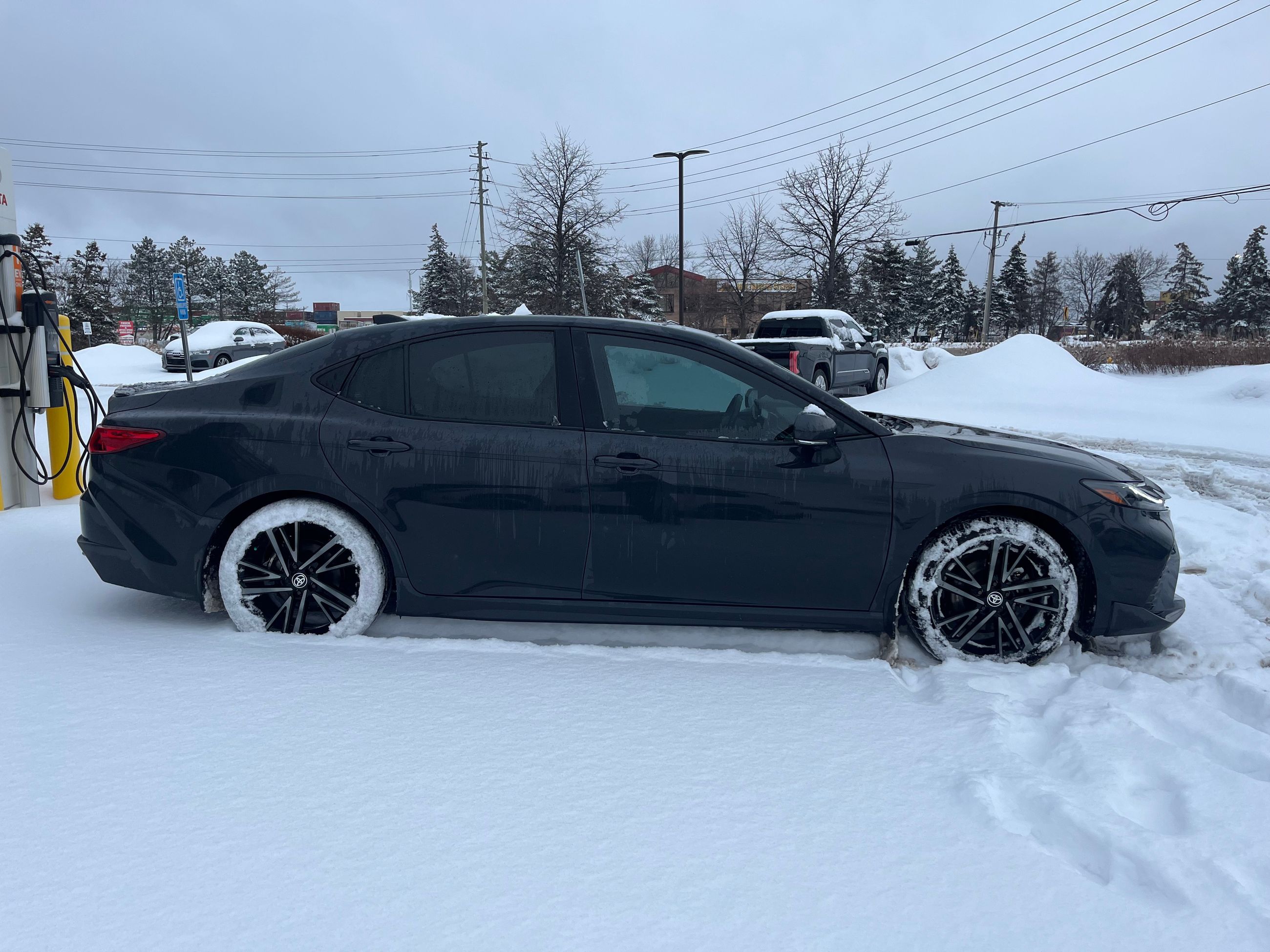 2025 Toyota Camry Hybrid