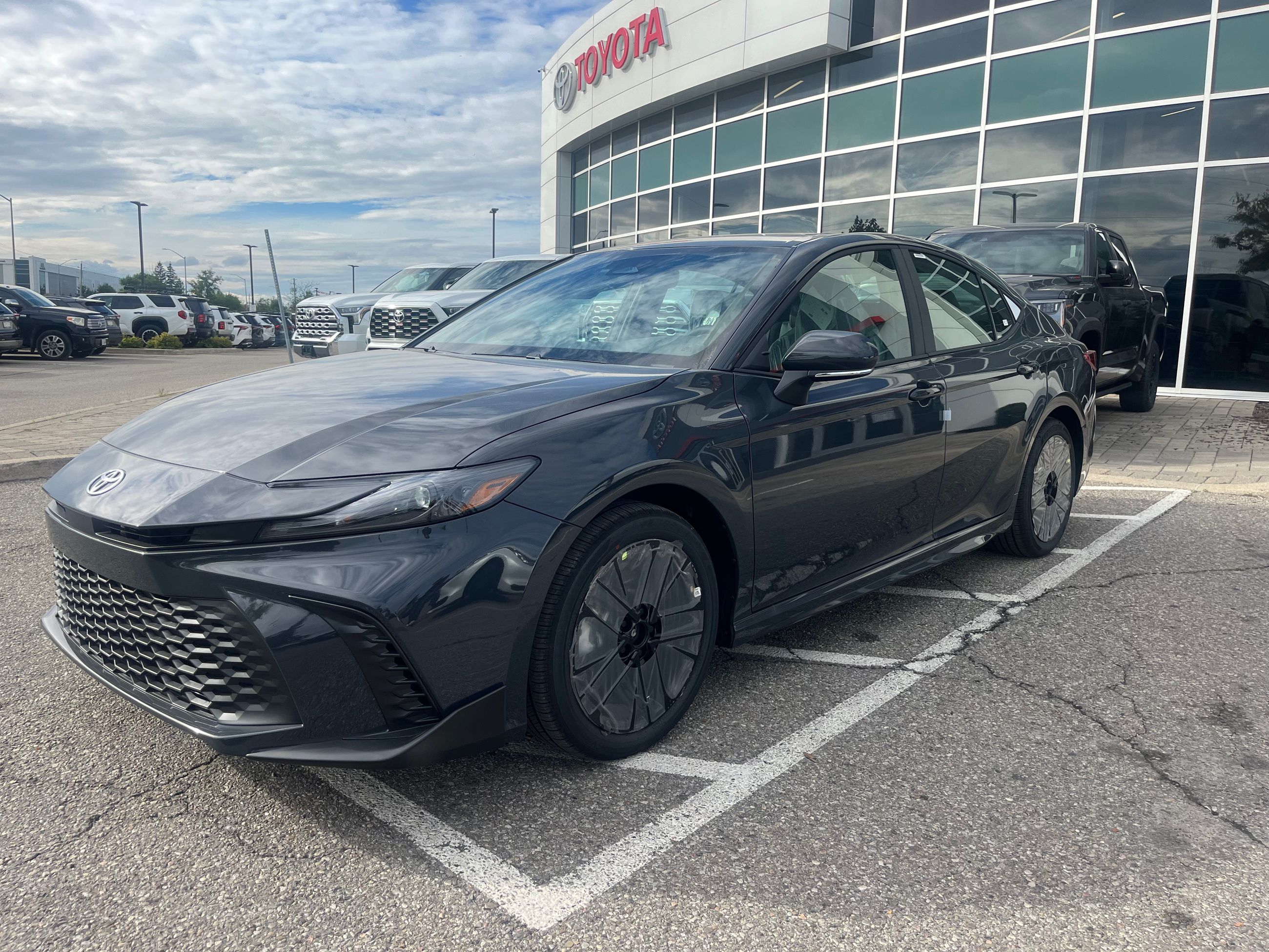 Toyota Camry Hybrid  2026 à Bolton, Ontario