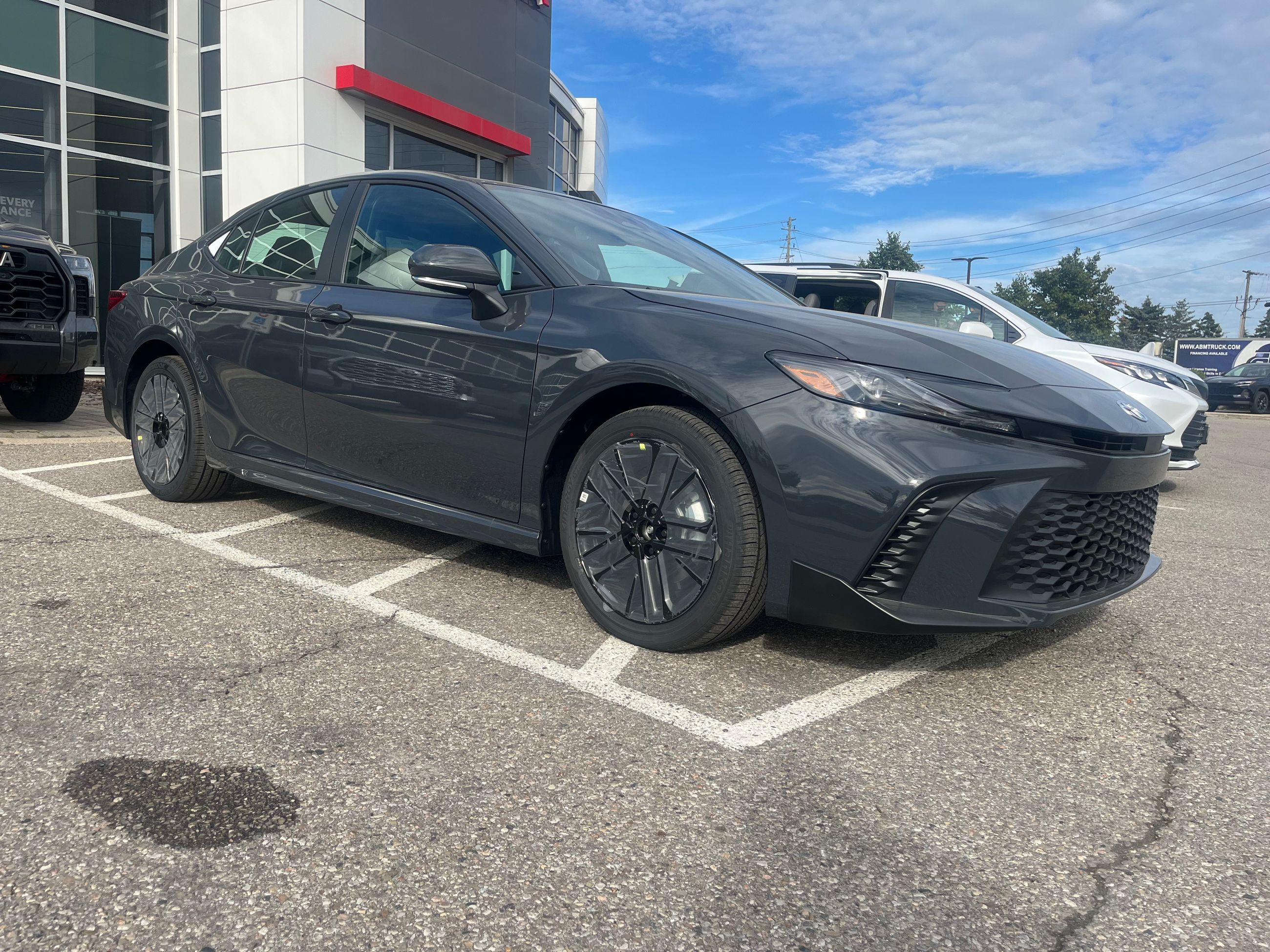 Toyota Camry Hybrid  2026 à Bolton, Ontario