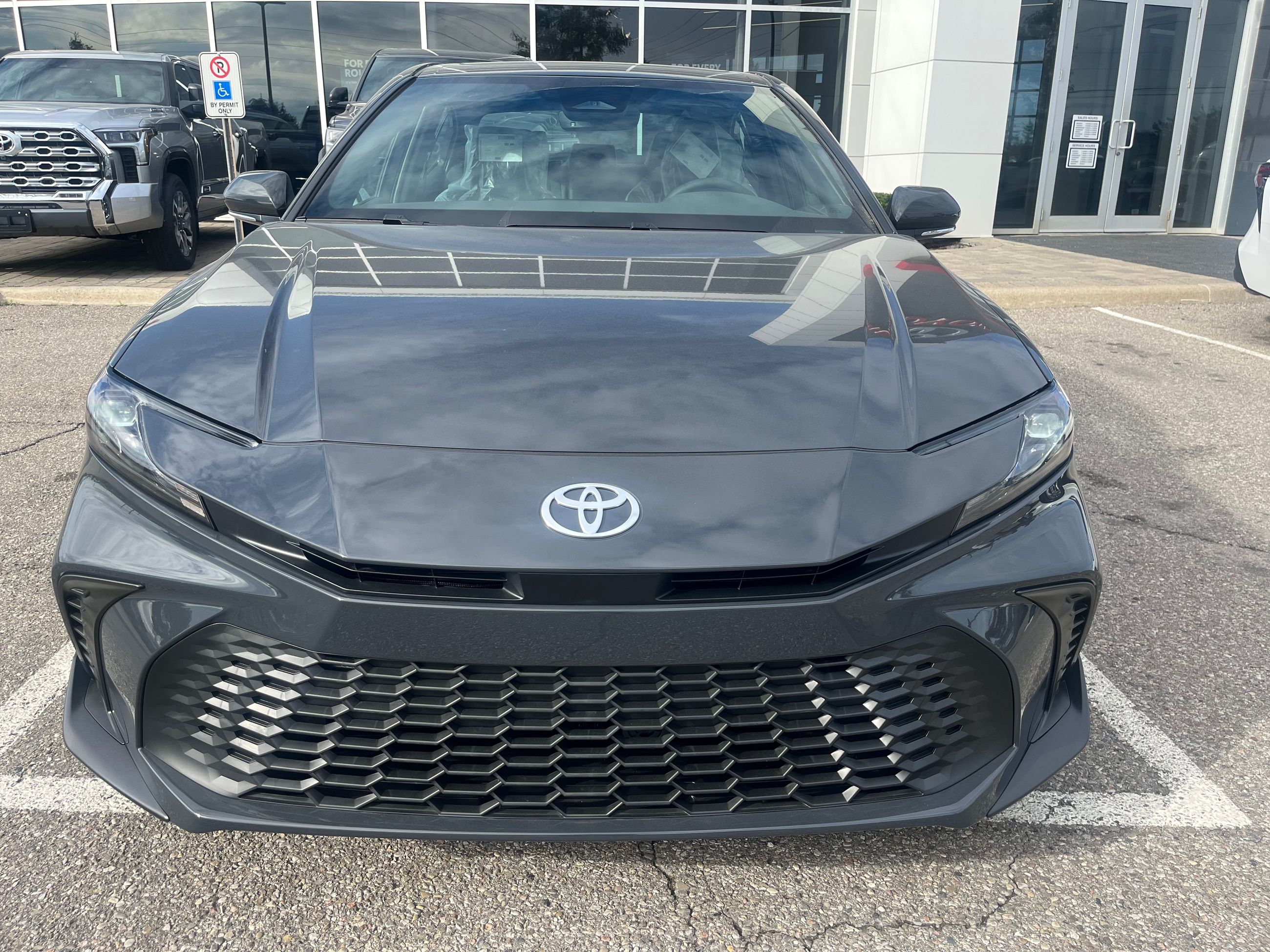 Toyota Camry Hybrid  2026 à Bolton, Ontario