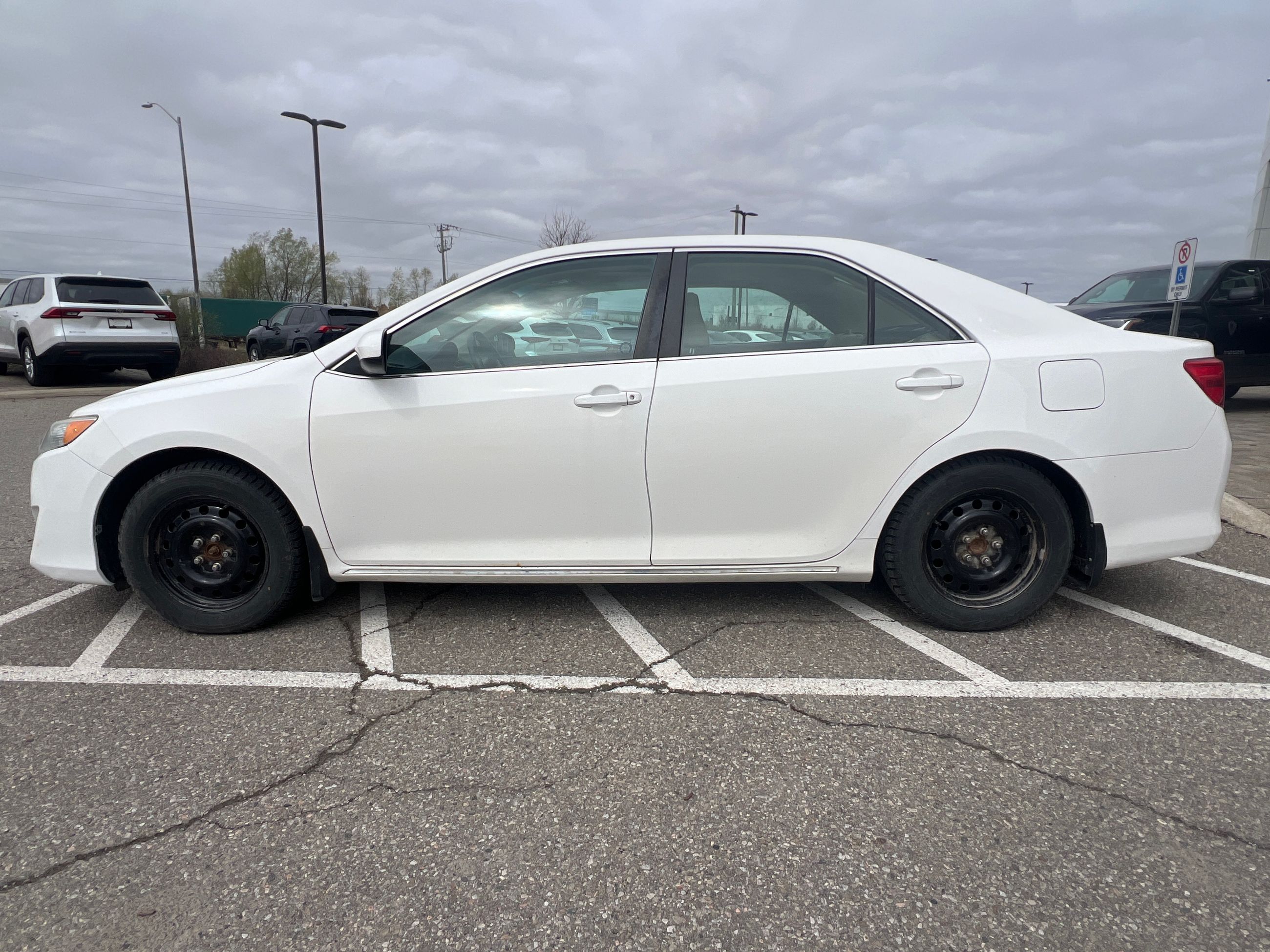 2013 Toyota Camry in Bolton, Ontario