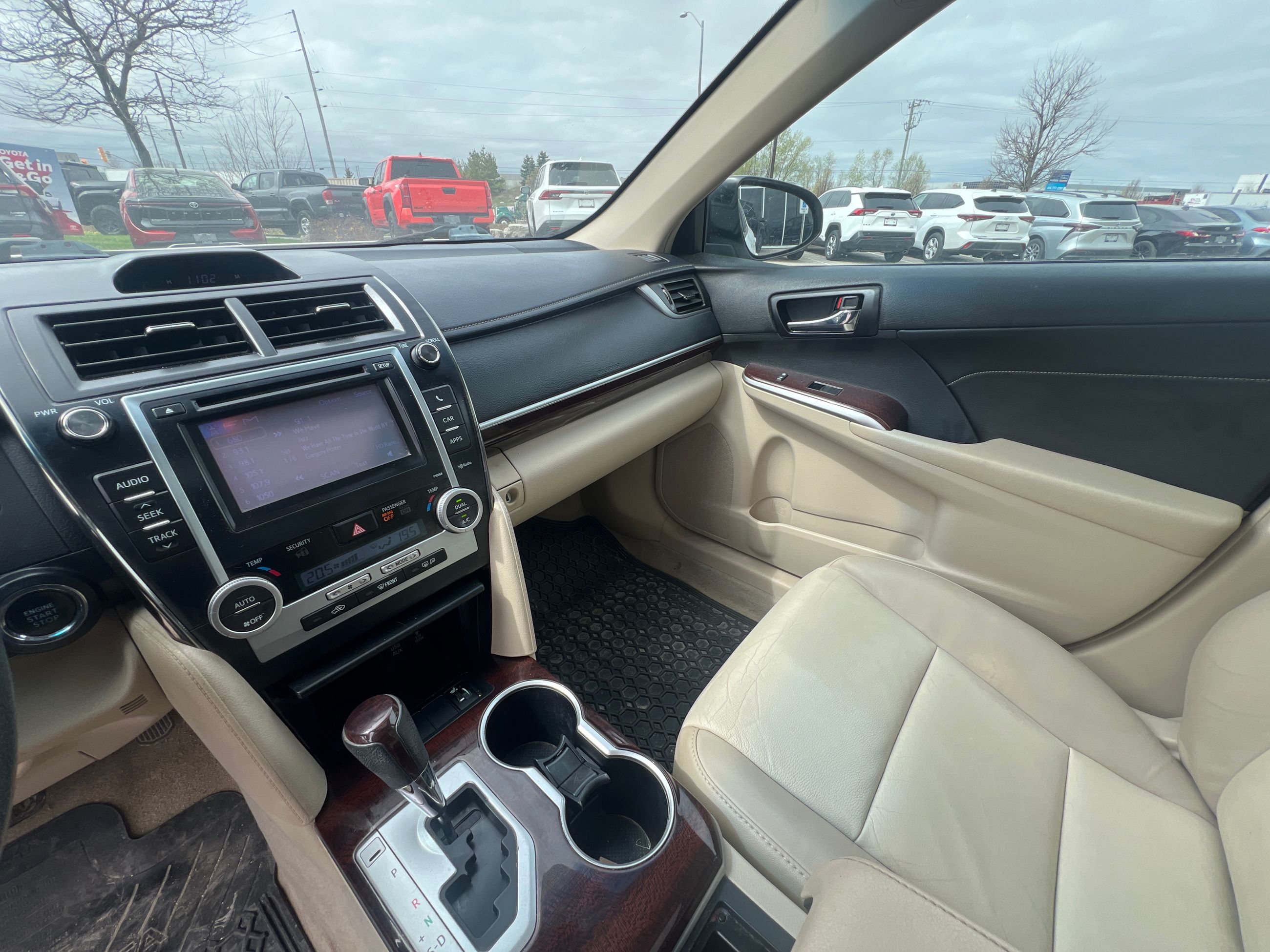 2013 Toyota Camry in Bolton, Ontario