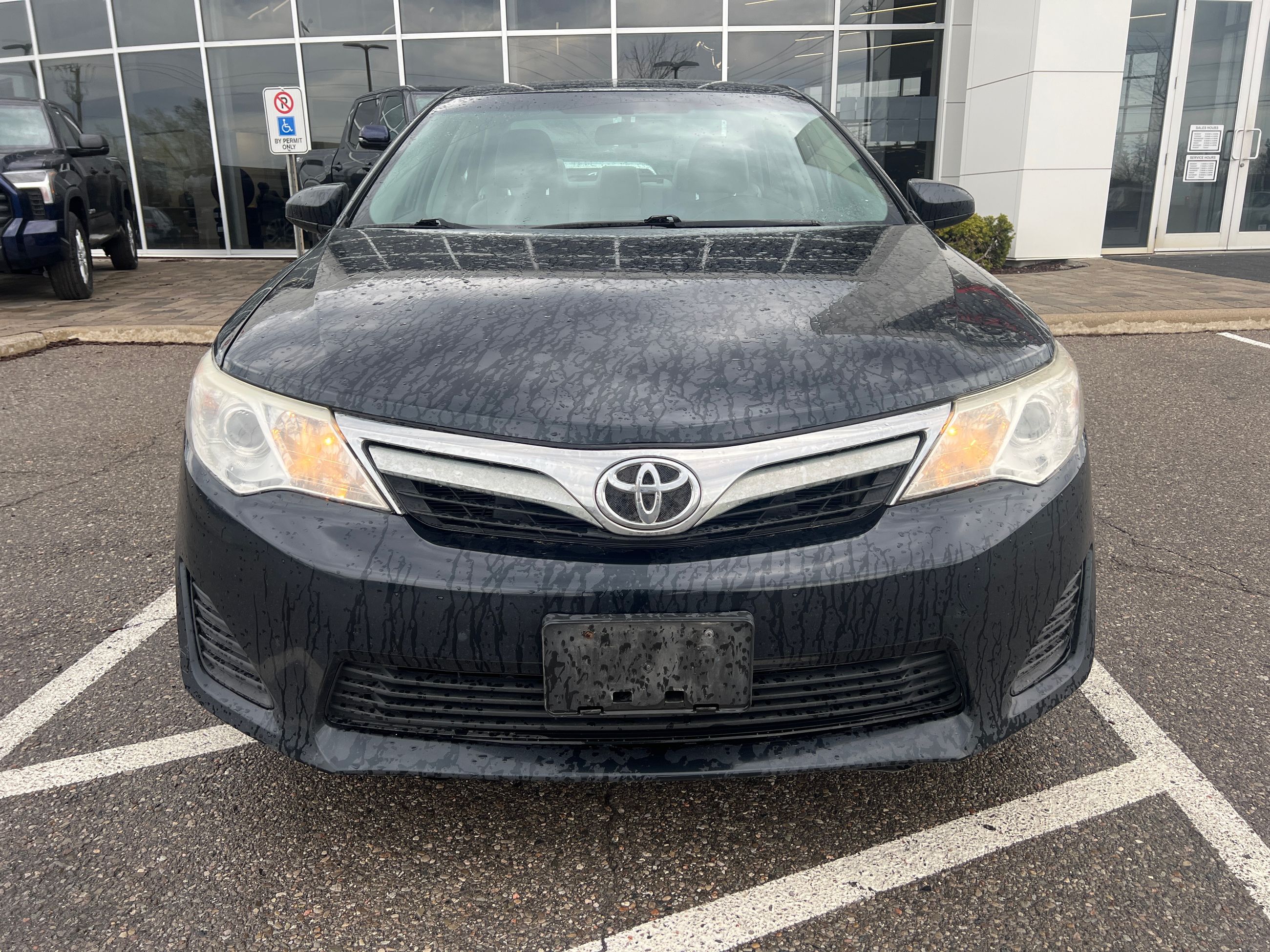 2014 Toyota Camry in Bolton, Ontario