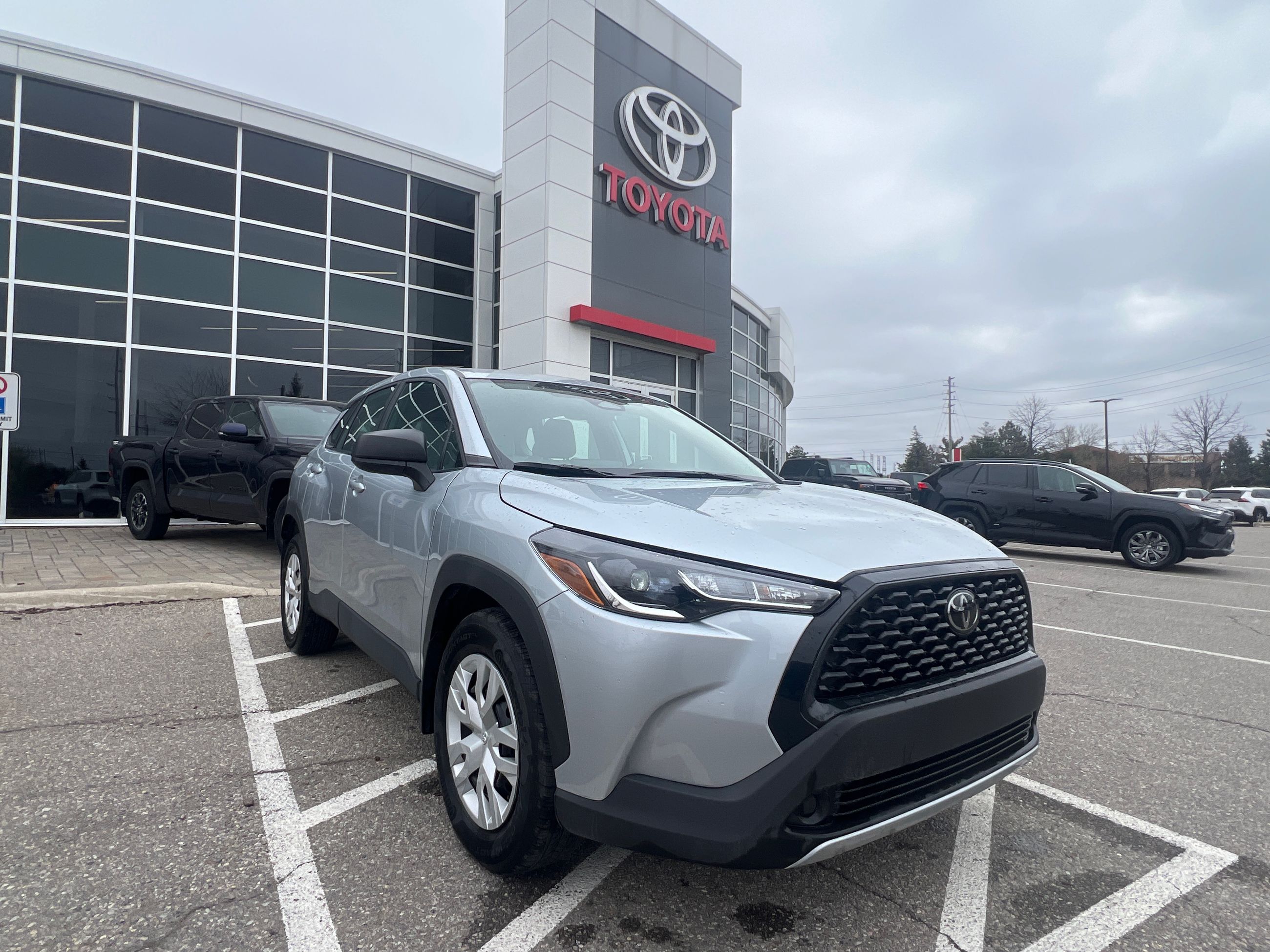 Toyota COROLLA CROSS  2024 à Bolton, Ontario