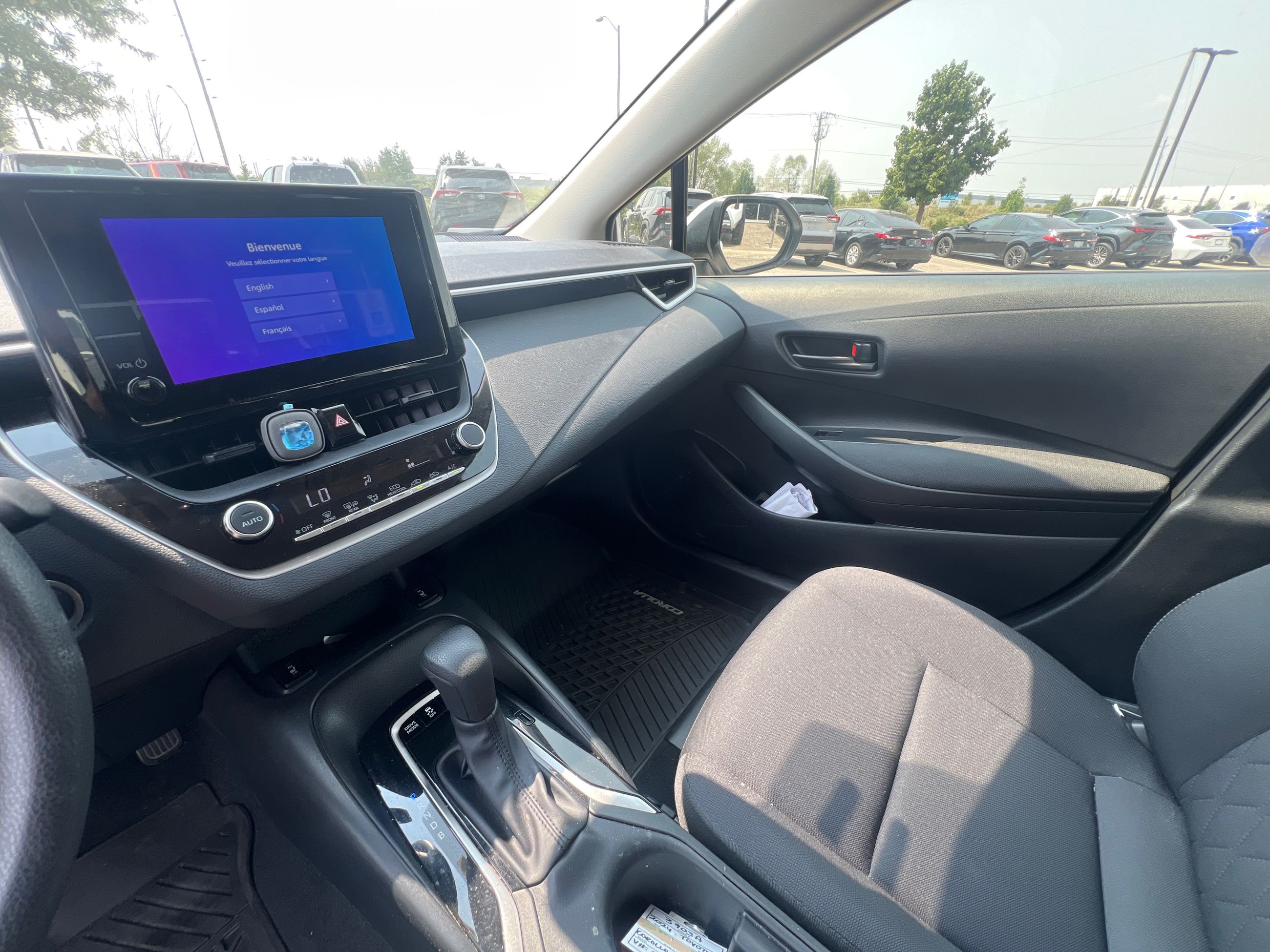 Toyota COROLLA HYBRID  2024 à Bolton, Ontario