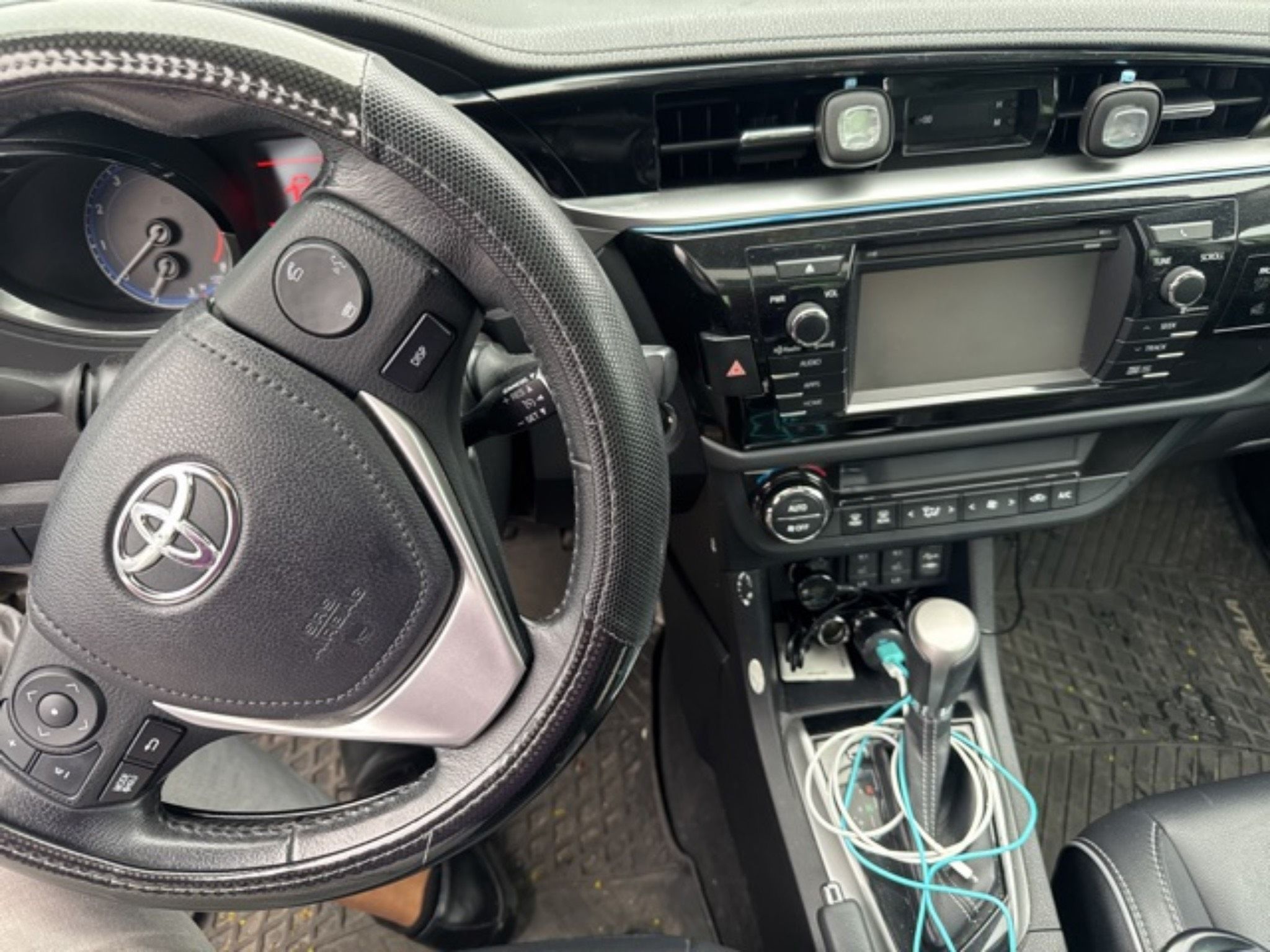 2016 Toyota Corolla in Laval, Quebec