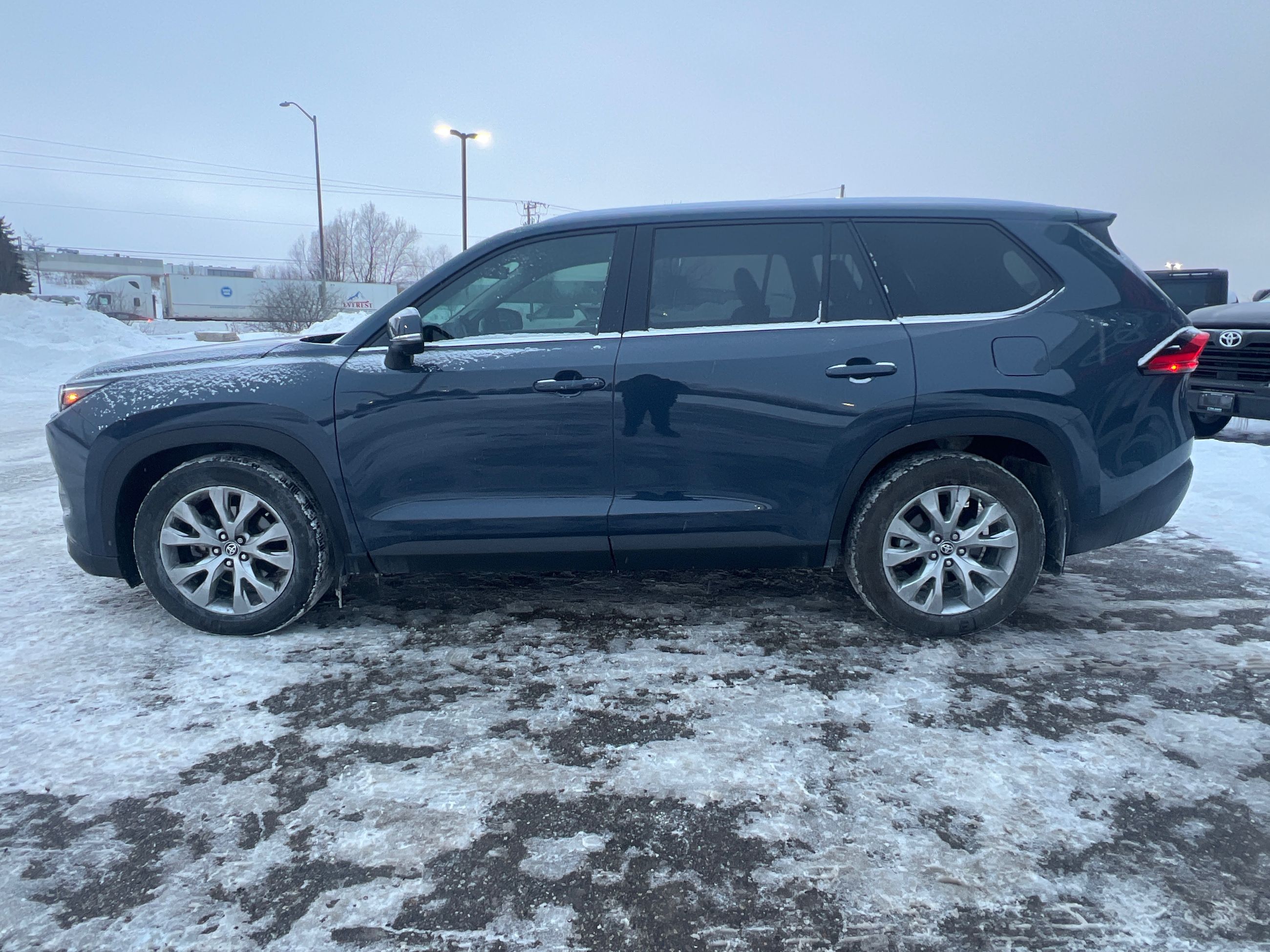 2024 Toyota Grand Highlander Hyb