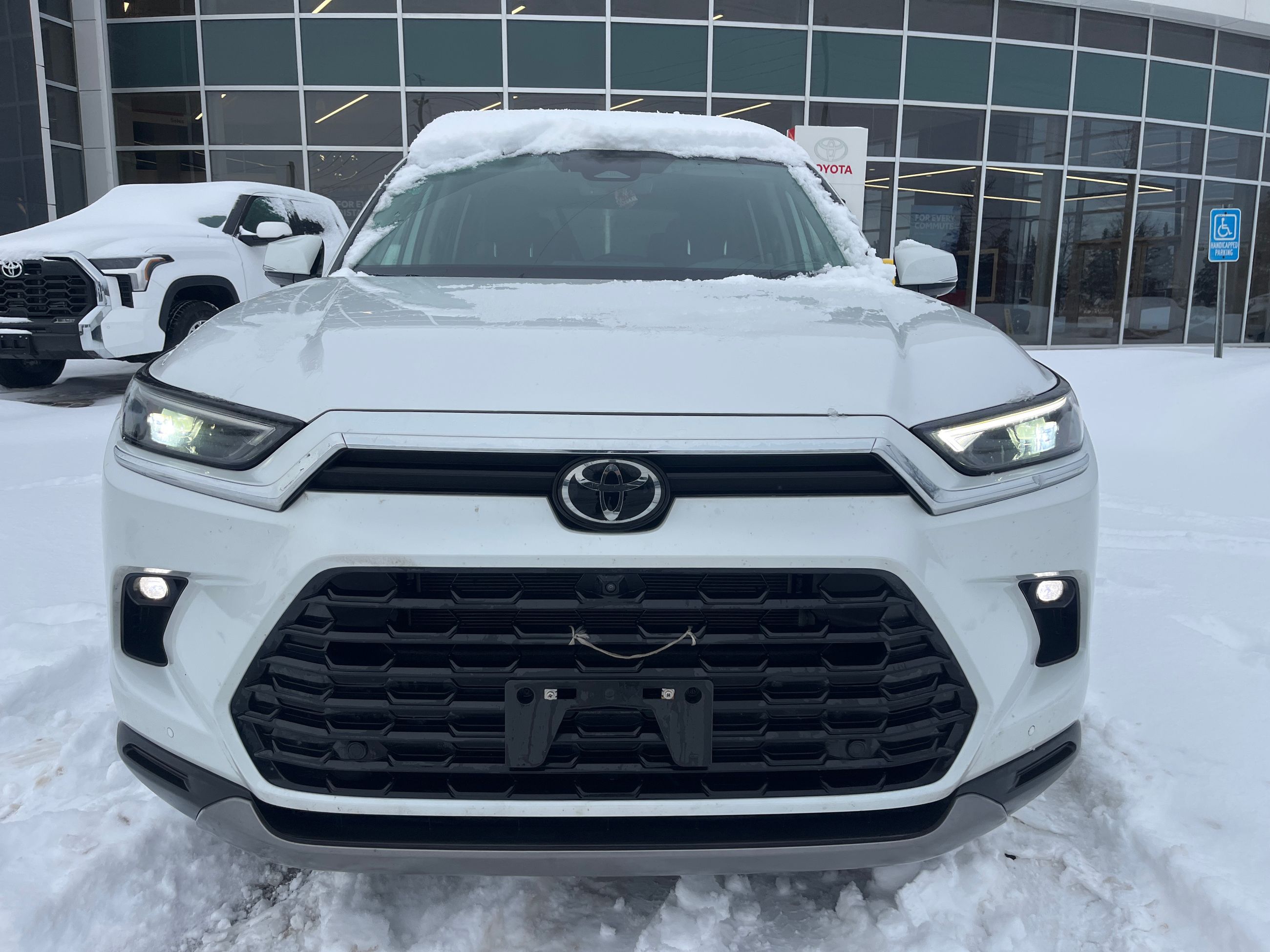 2024 Toyota GRAND HIGHLANDER HYBRID