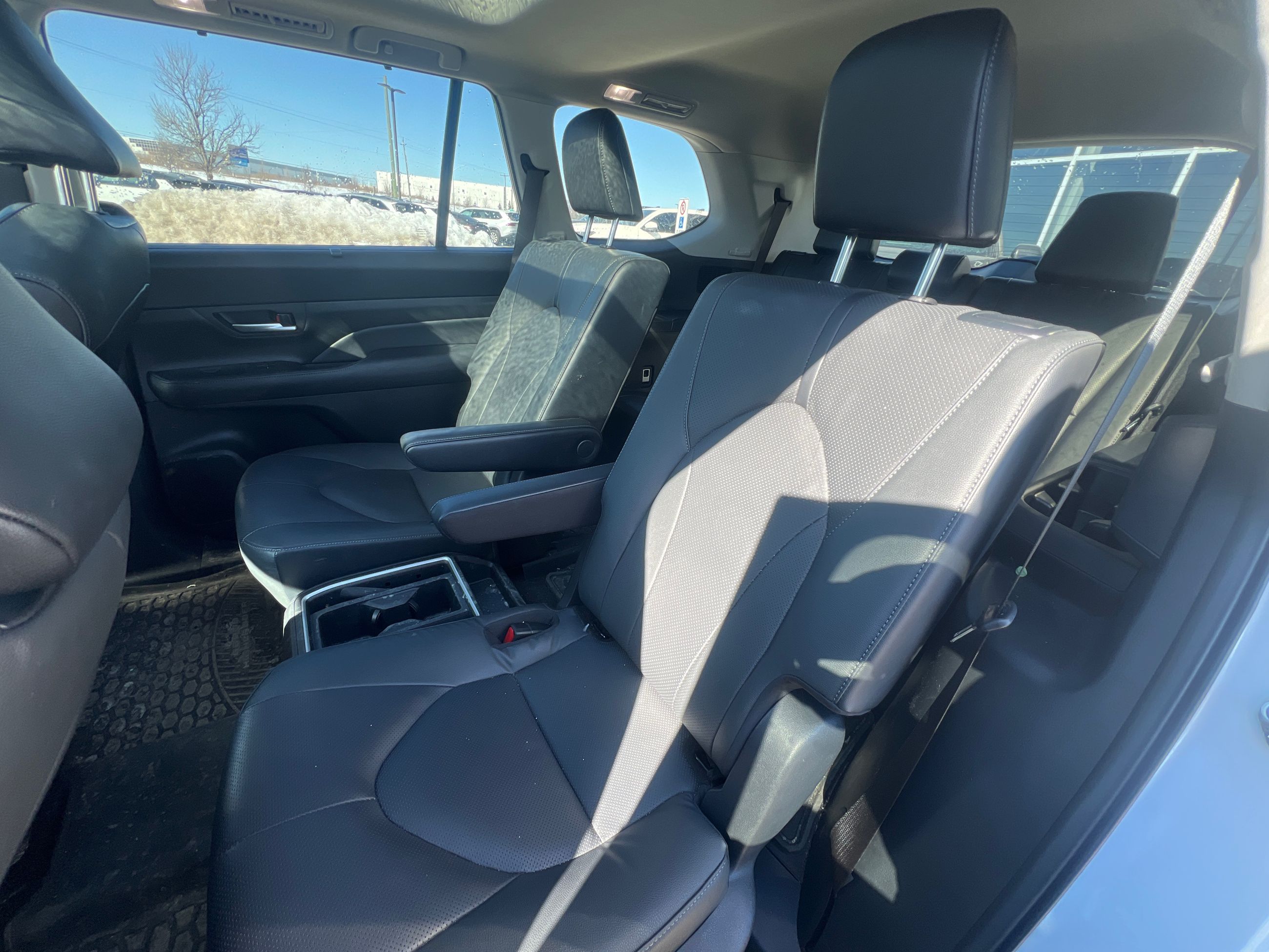 2025 Toyota GRAND HIGHLANDER HYBRID