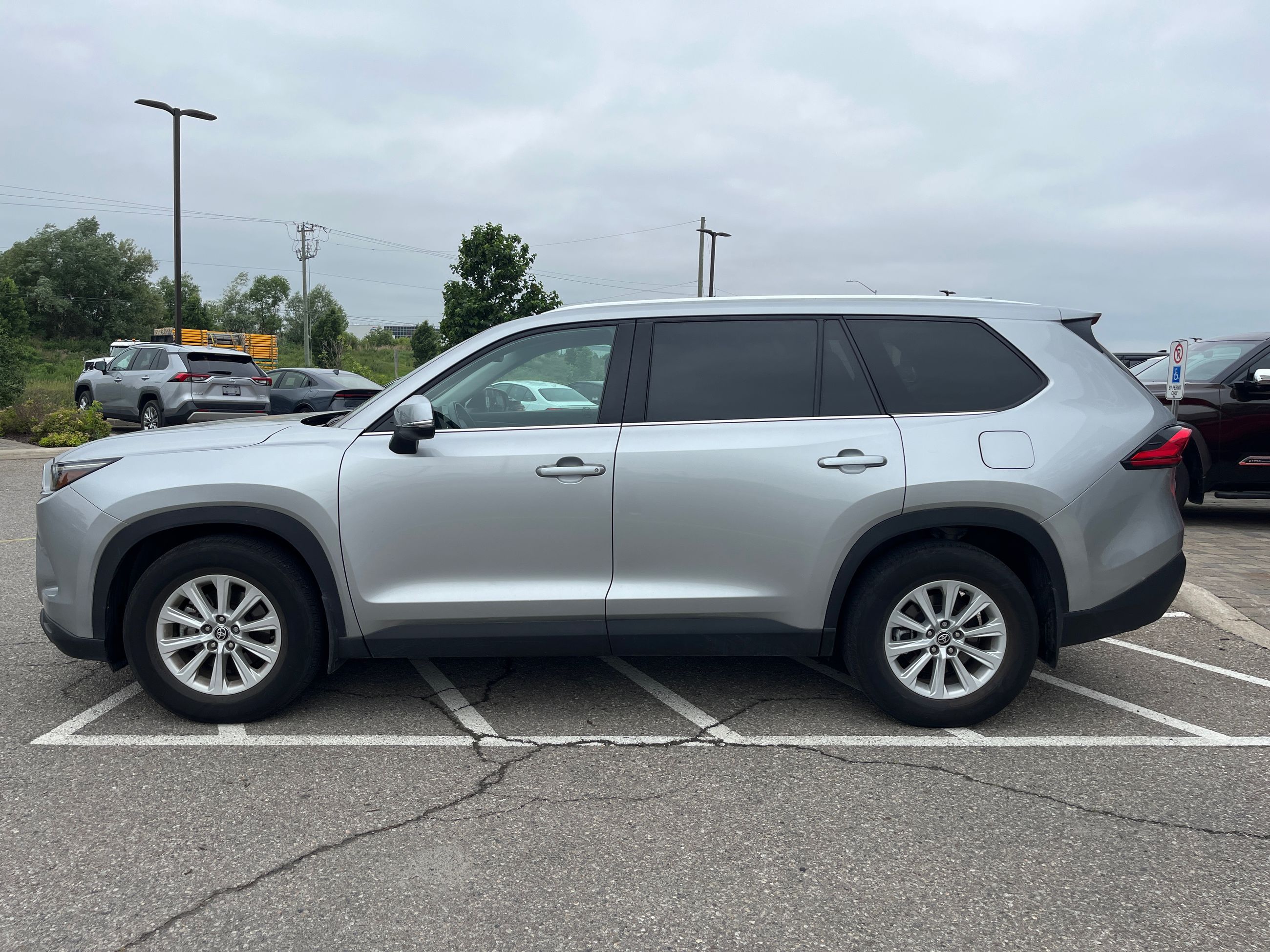Toyota Grand Highlander  2024 à Bolton, Ontario