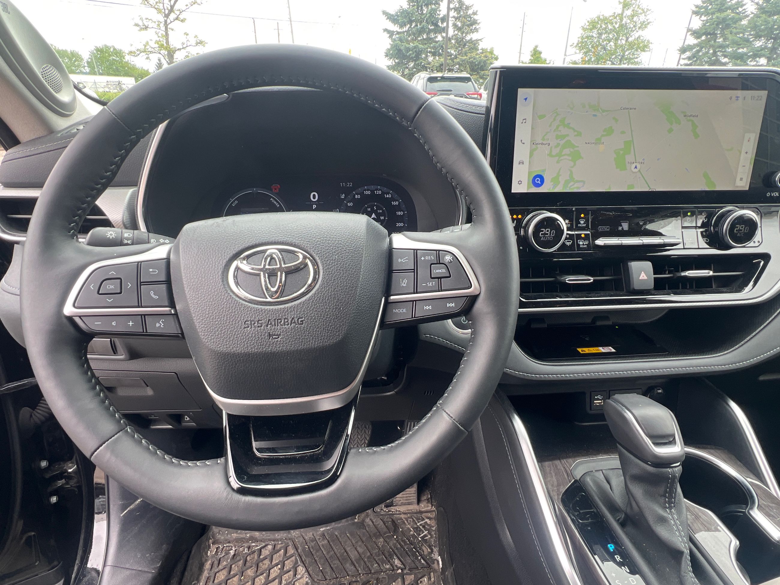 2024 Toyota Highlander hybrid in Bolton, Ontario