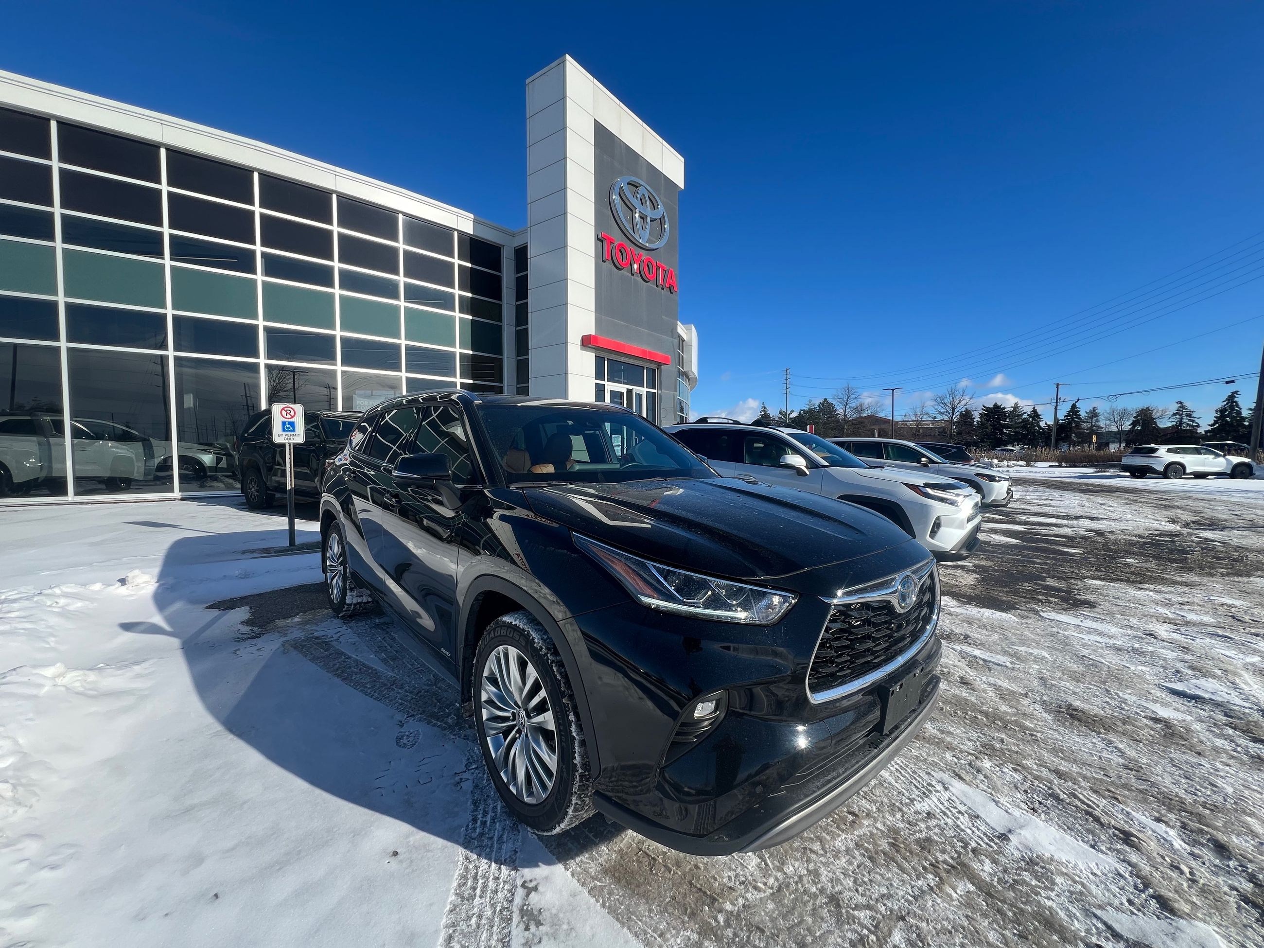 Toyota Highlander Hybrid  2024 à Bolton, Ontario