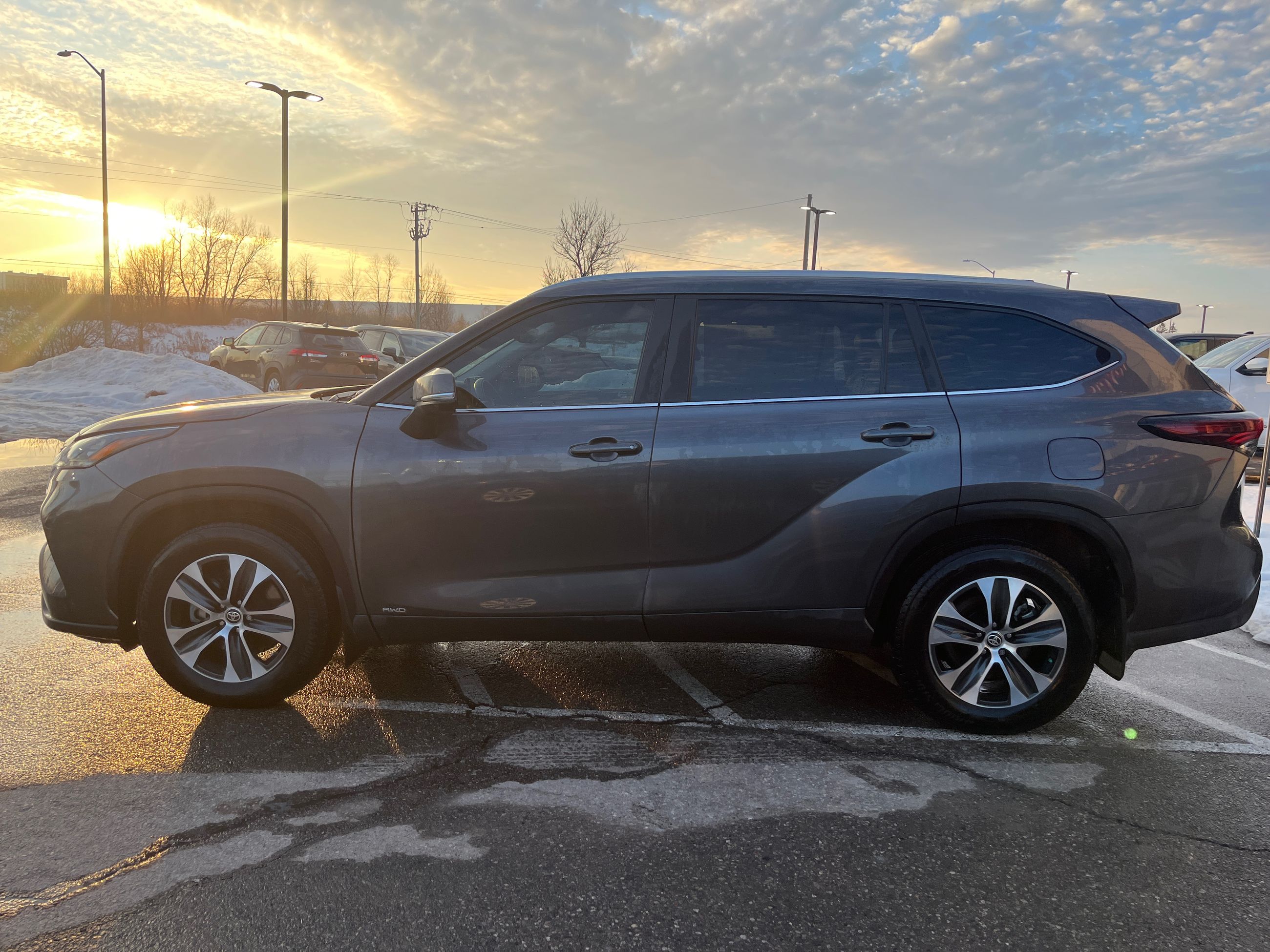 2024 Toyota Highlander Hybrid