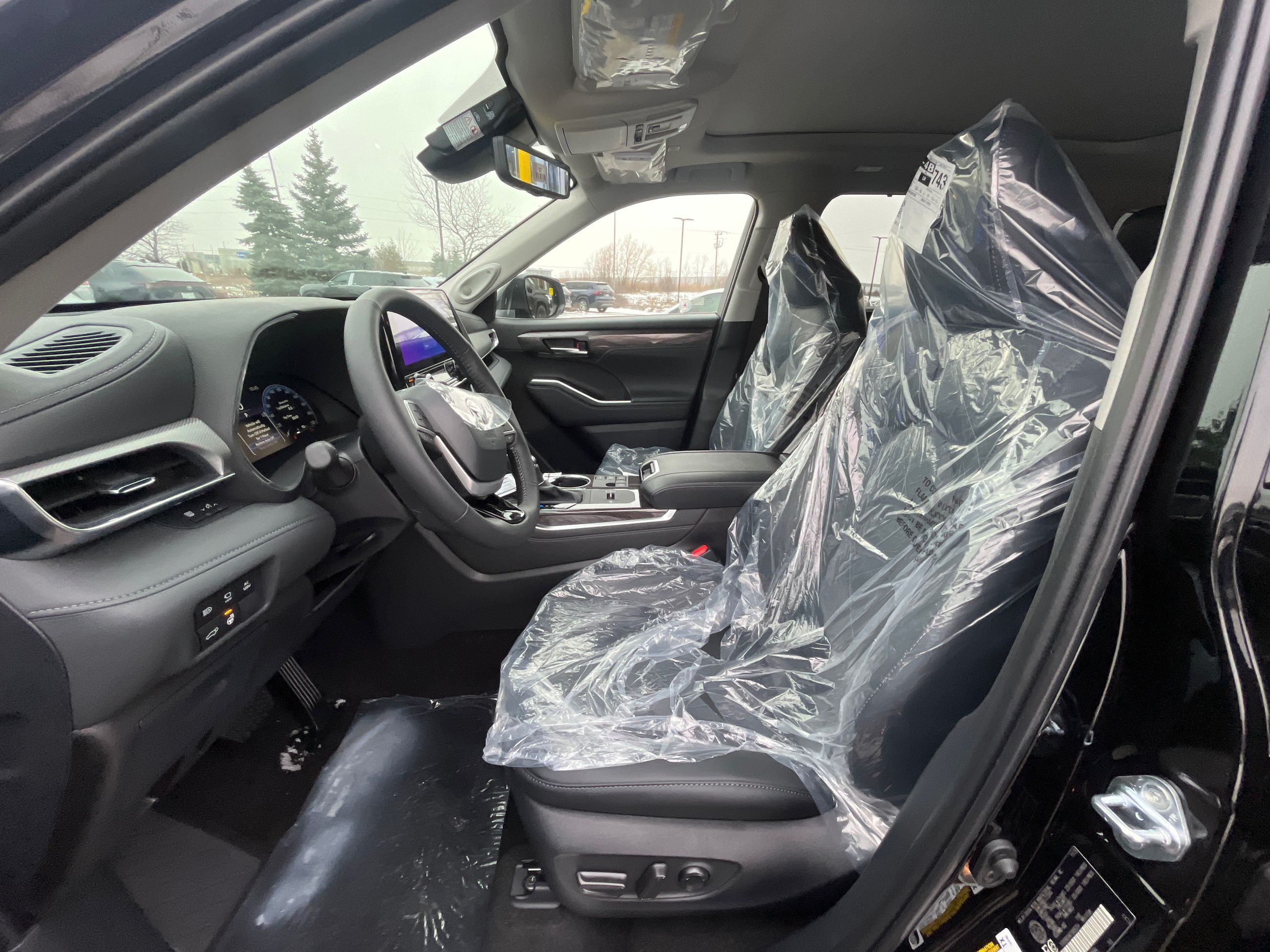 2026 Toyota Highlander Hybrid in Bolton, Ontario