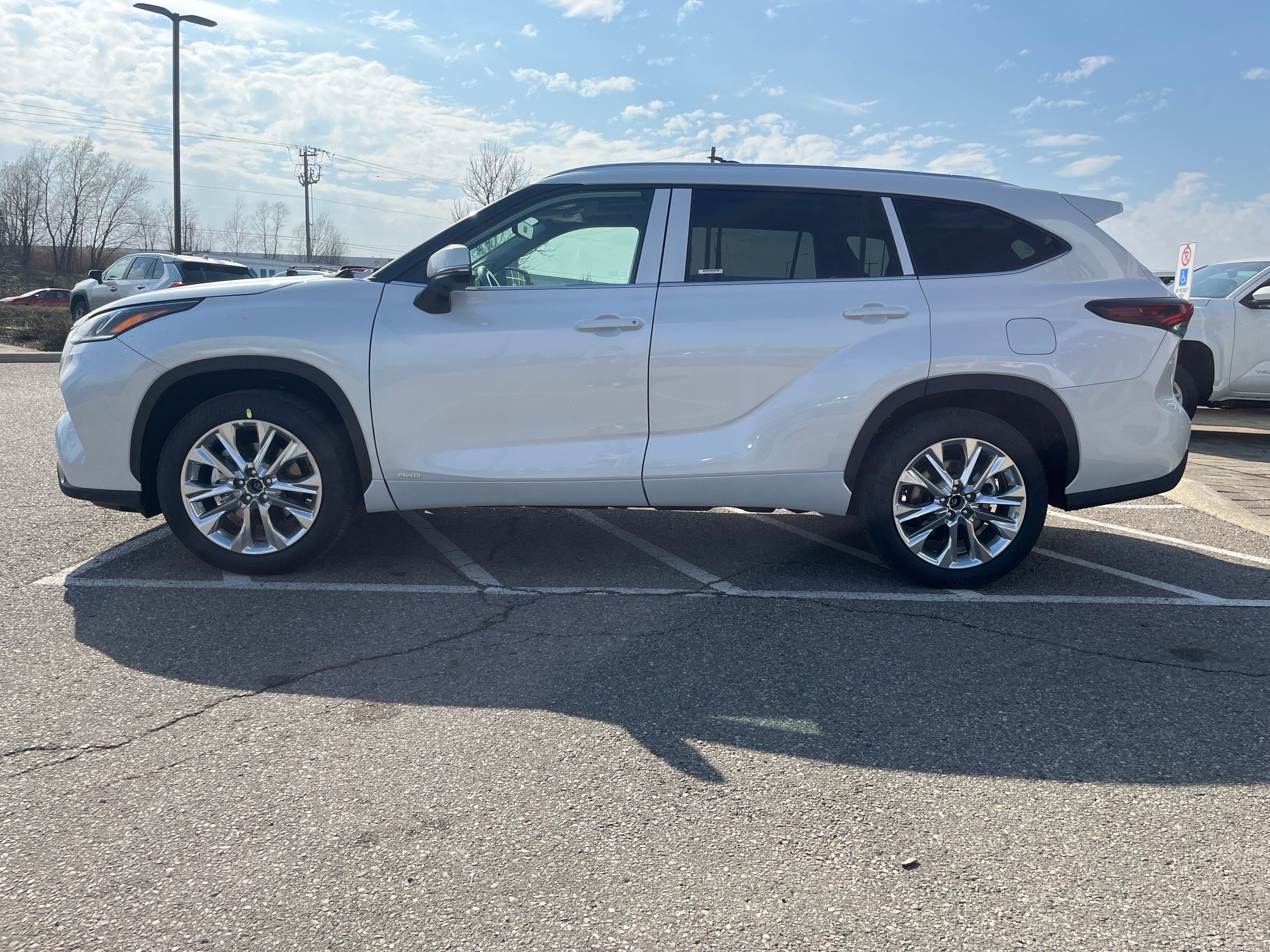 2026 Toyota Highlander Hybrid