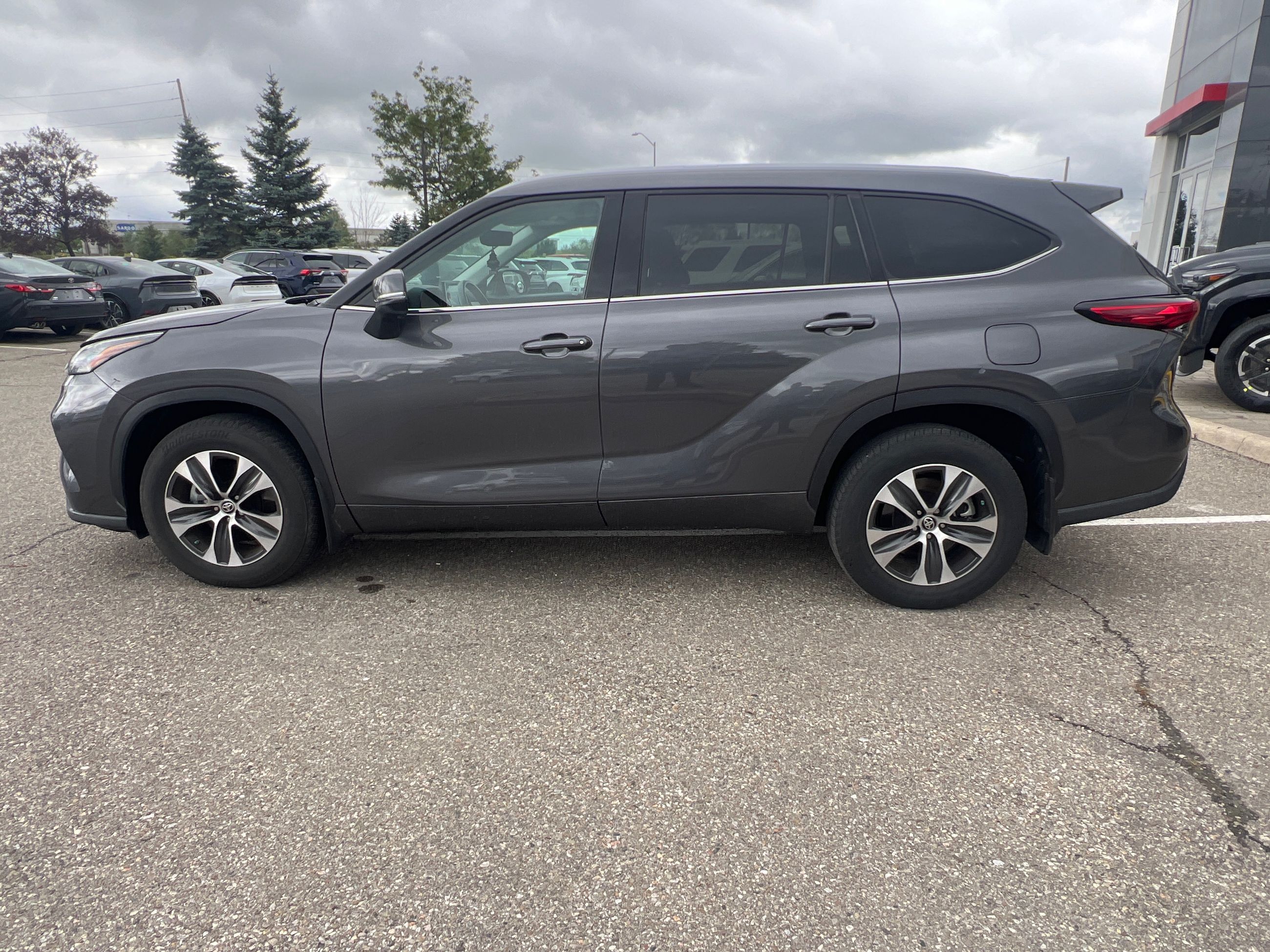 Toyota Highlander  2022 à Bolton, Ontario