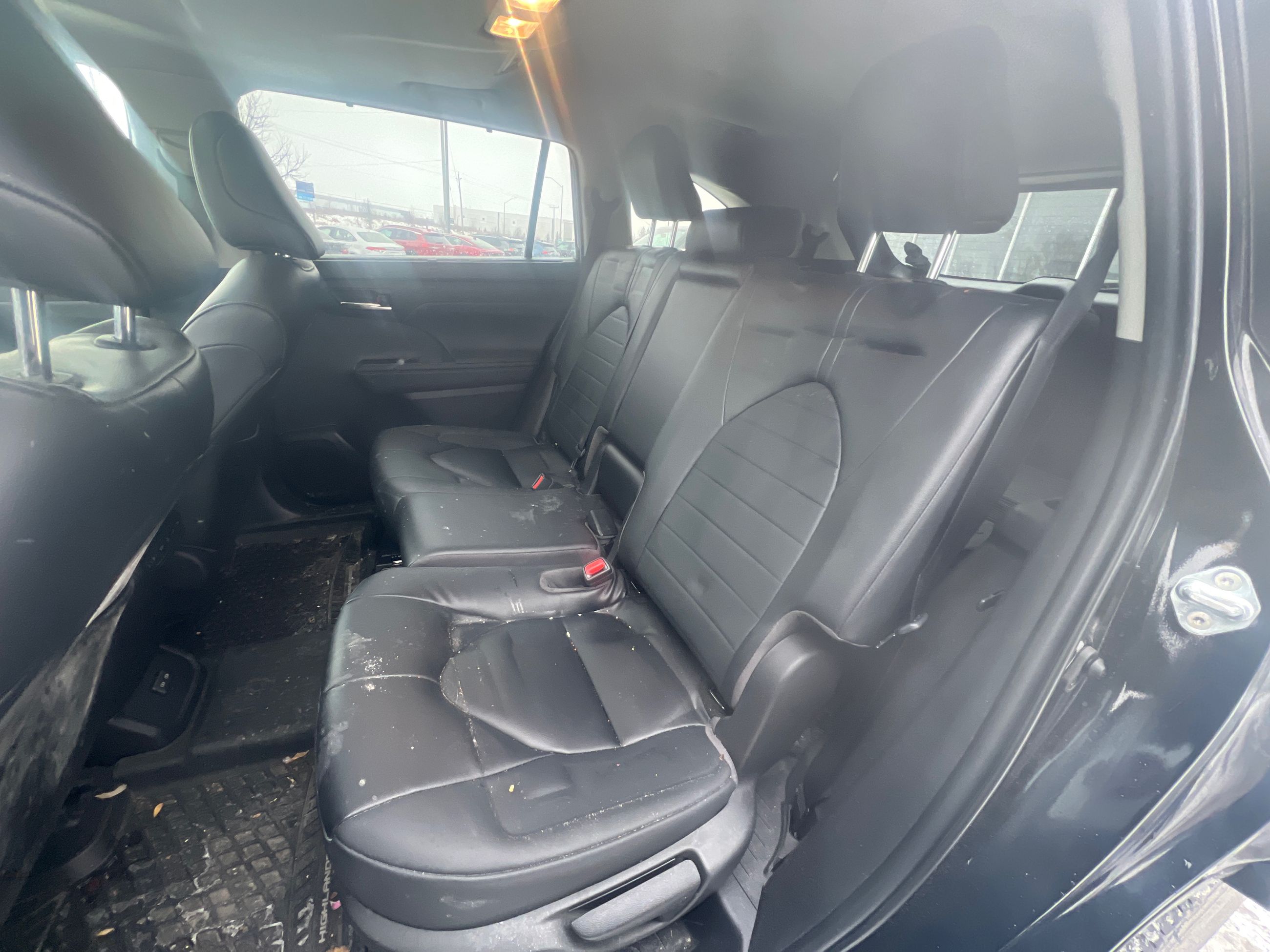 2023 Toyota Highlander in Bolton, Ontario