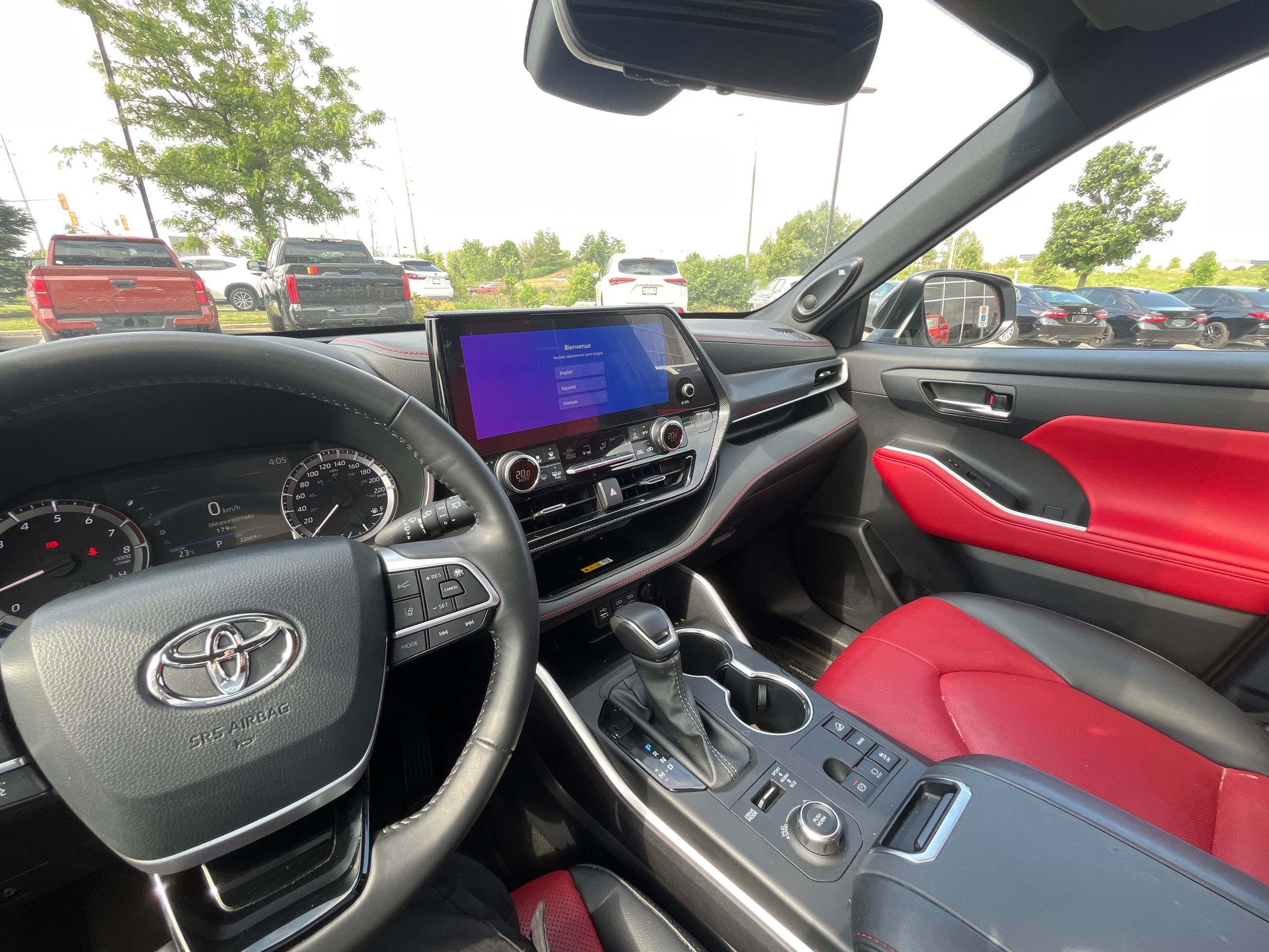 2024 Toyota Highlander in Bolton, Ontario
